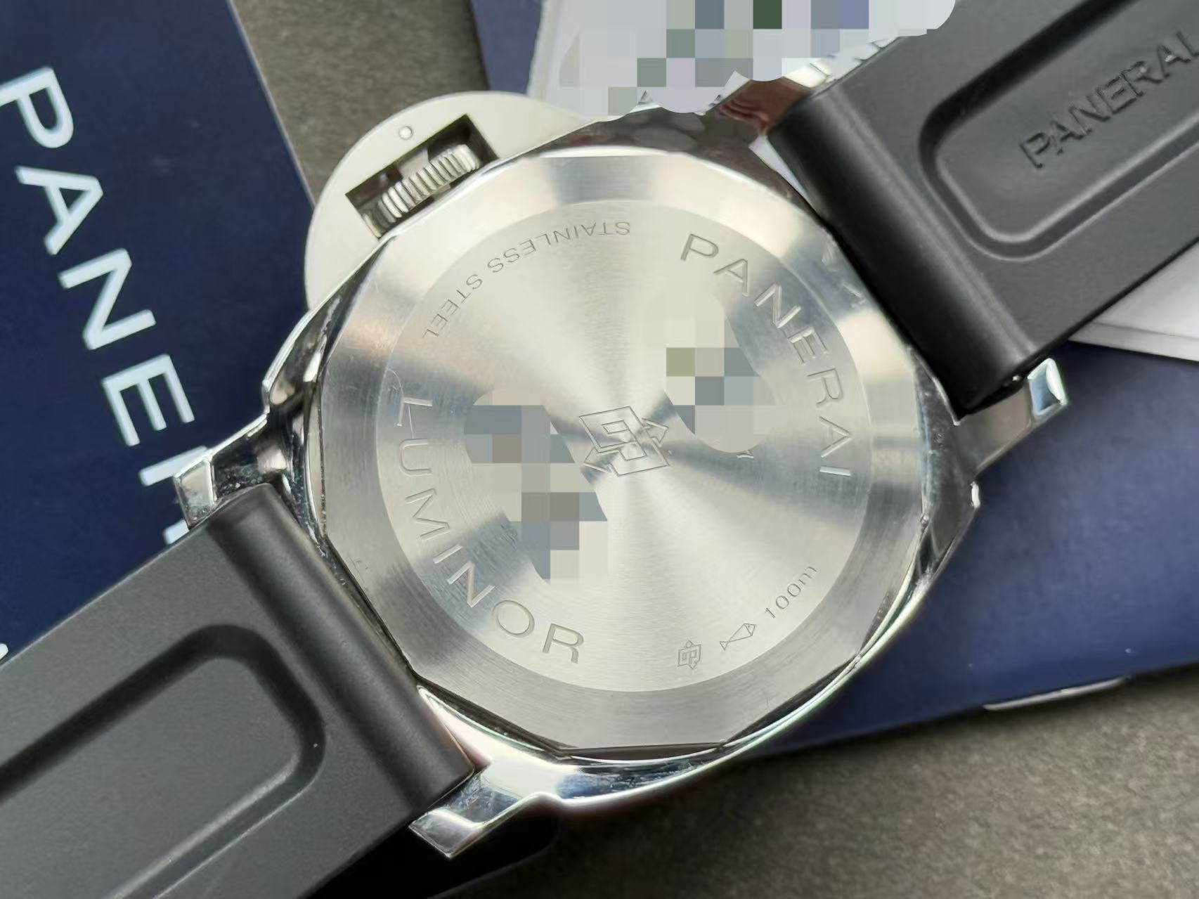 Panerai PAM01084 detail 5