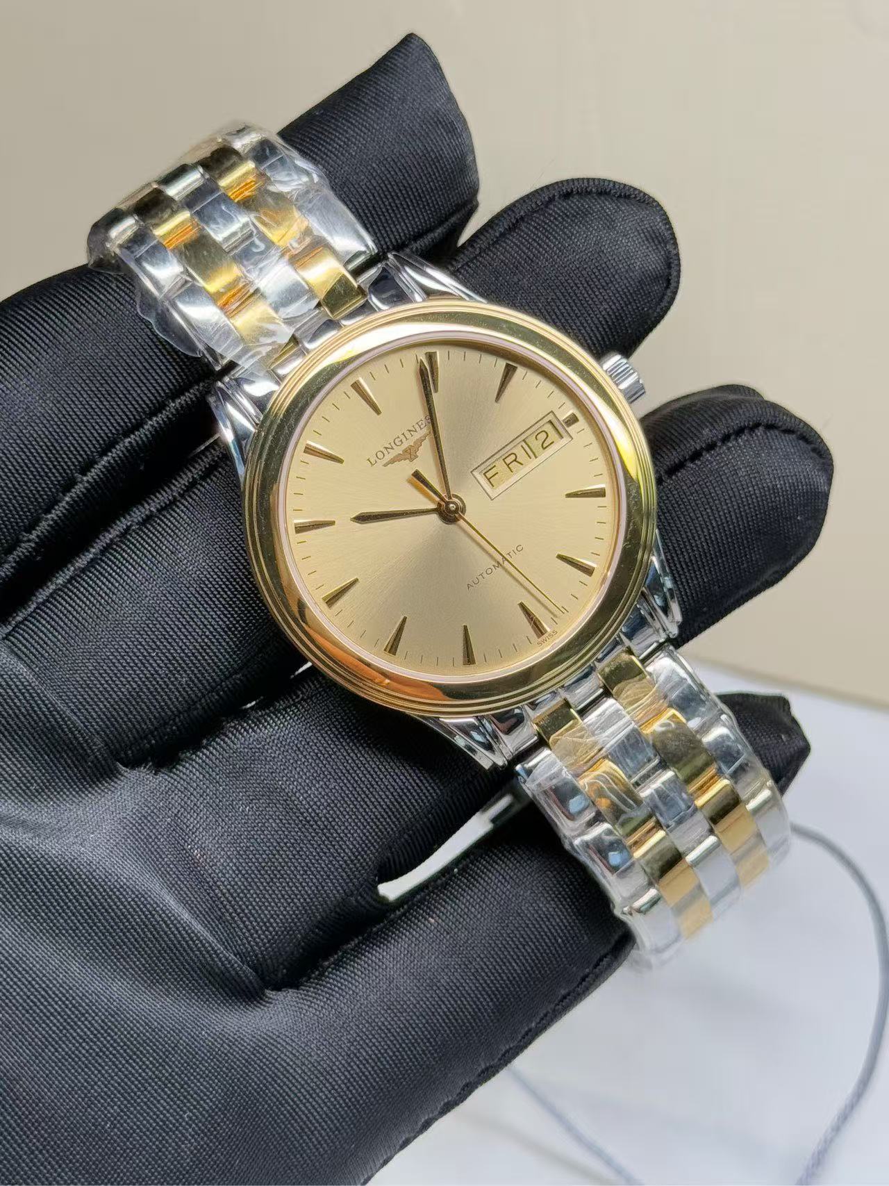 Longines L4.799.3.32.7 detail 2