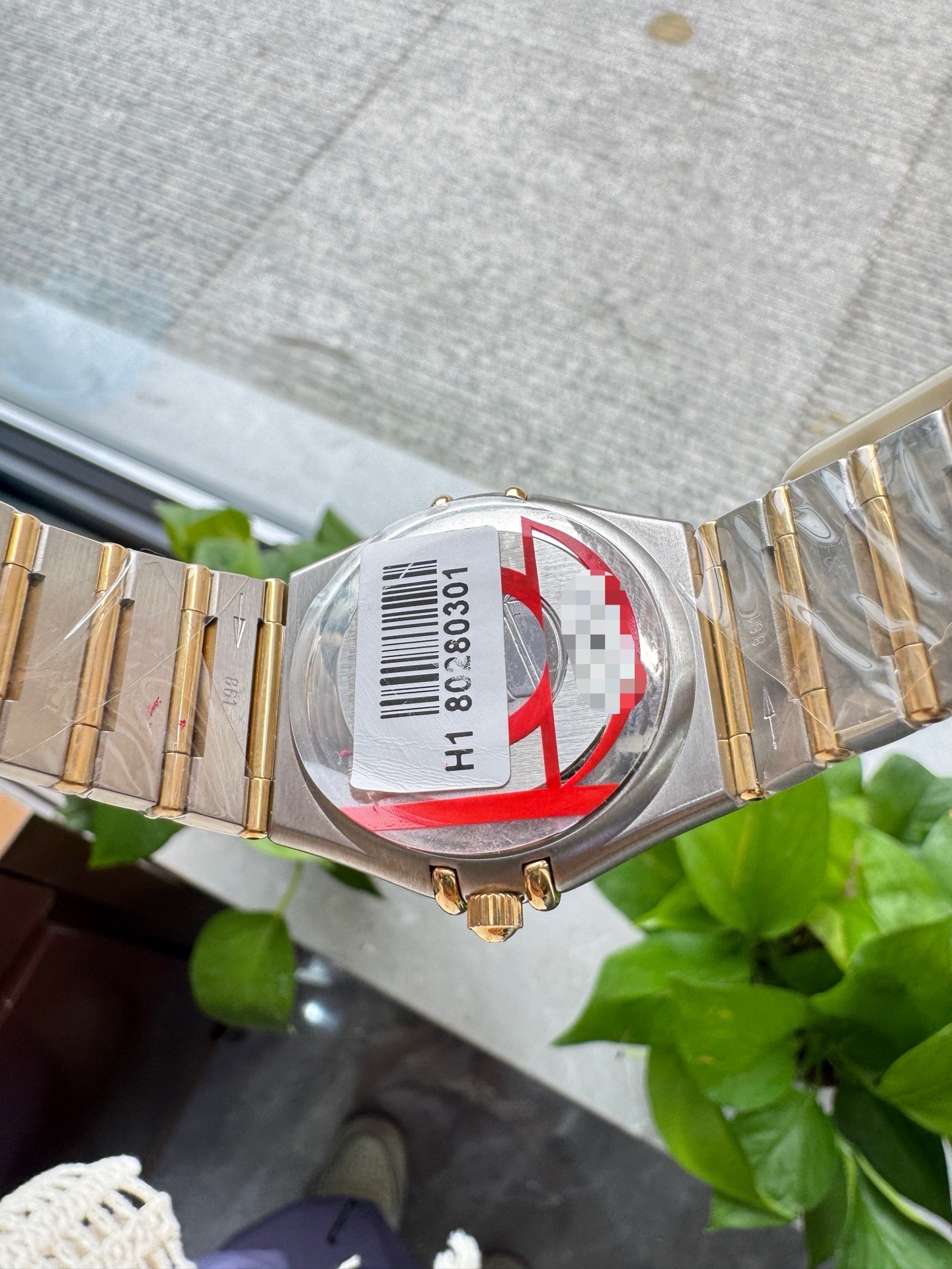 Omega 1202.10.00 detail 6