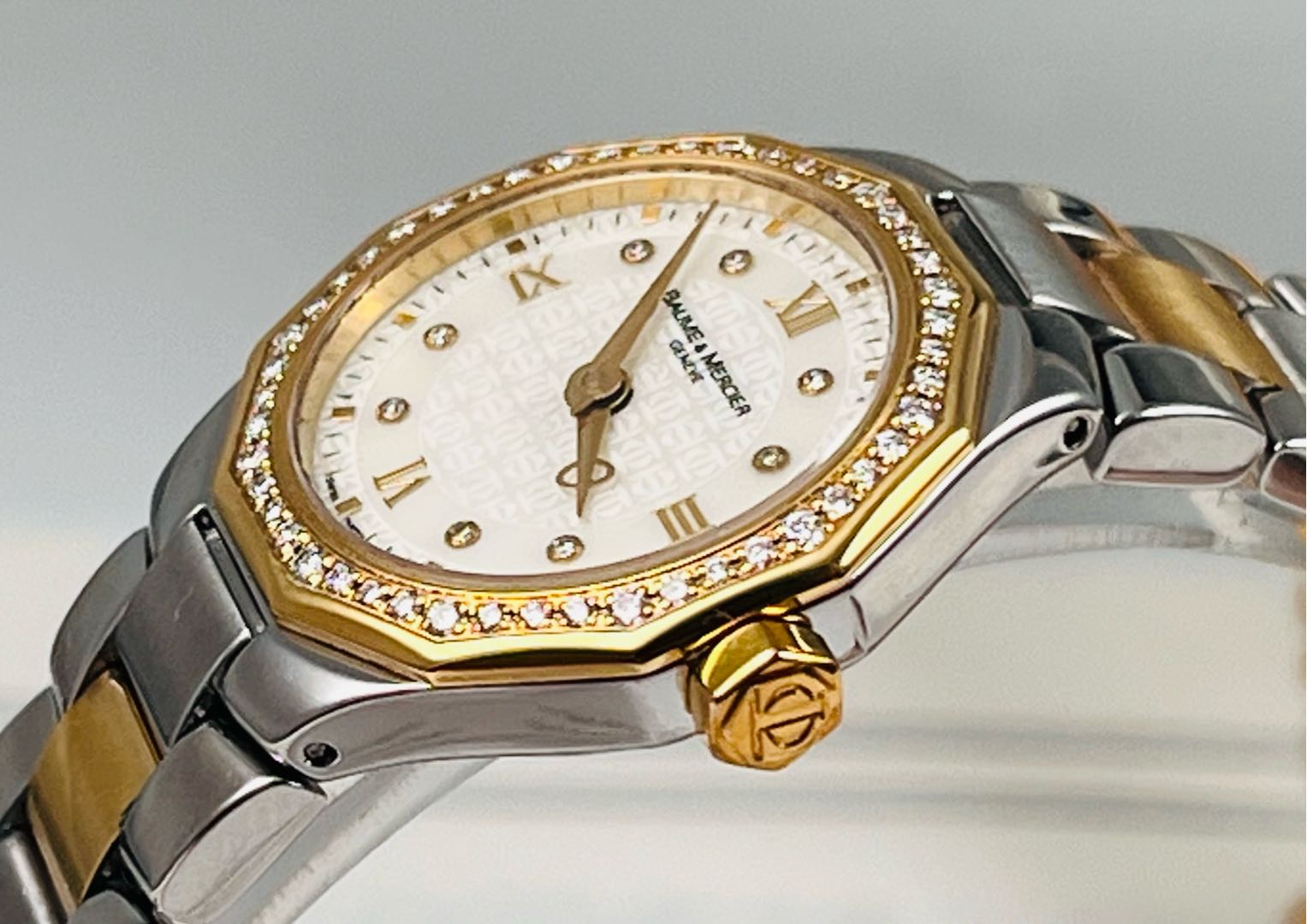 Baume & Mercier MOA08550 detail 4