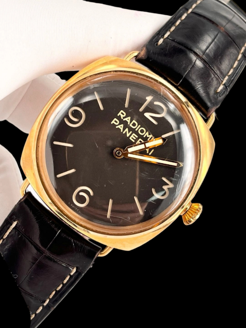 Panerai PAM 00379 detail 2