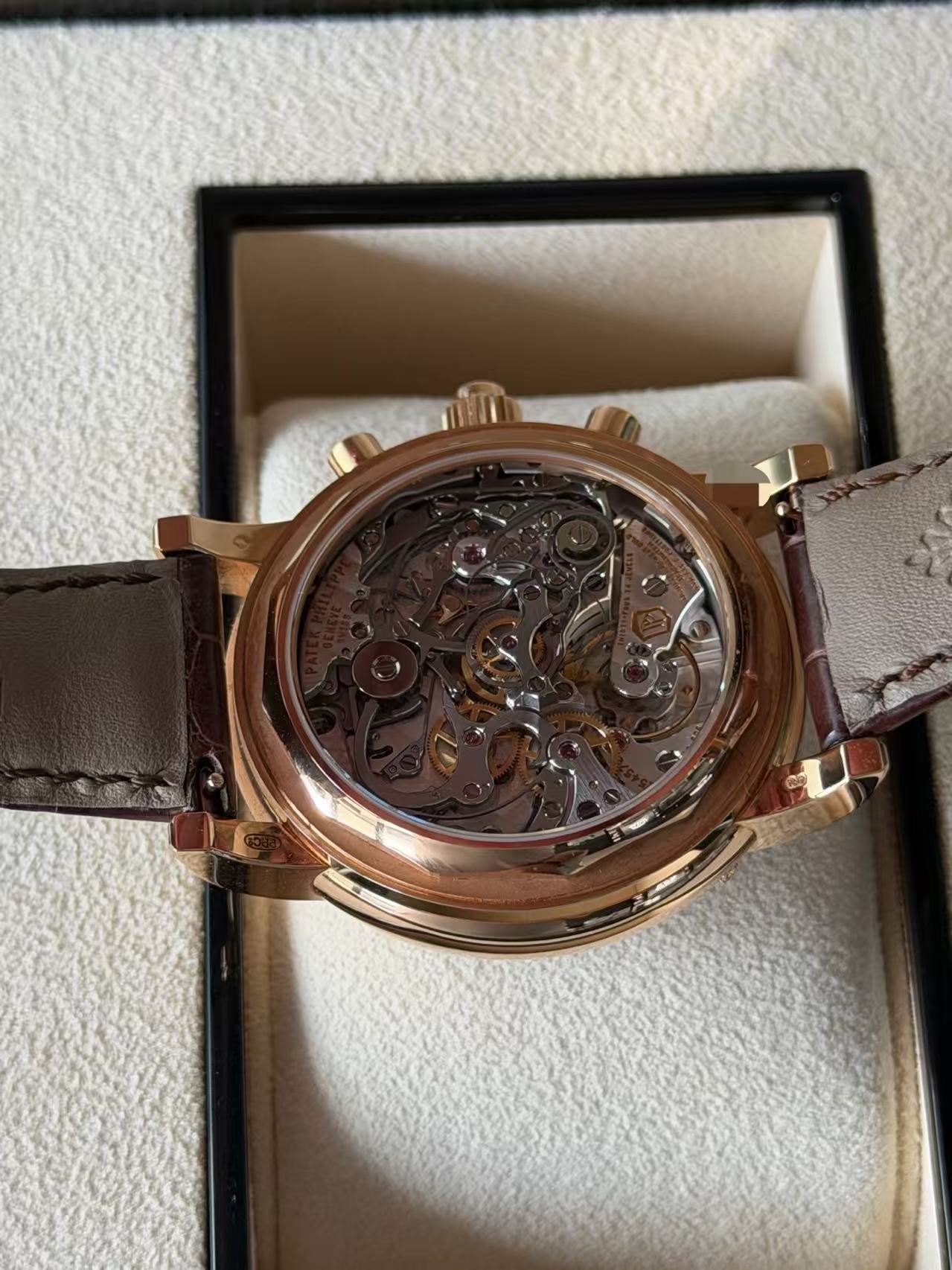 Patek Philippe 5204R detail 5