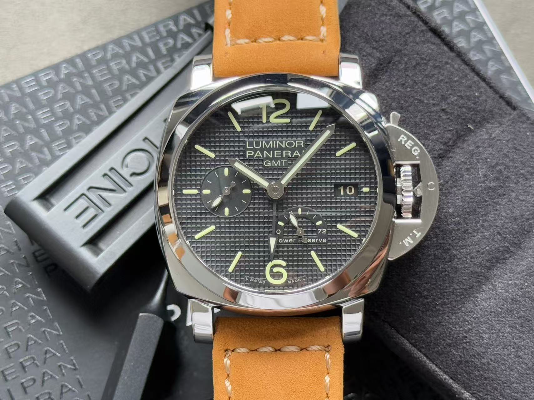 Panerai PAM00537
