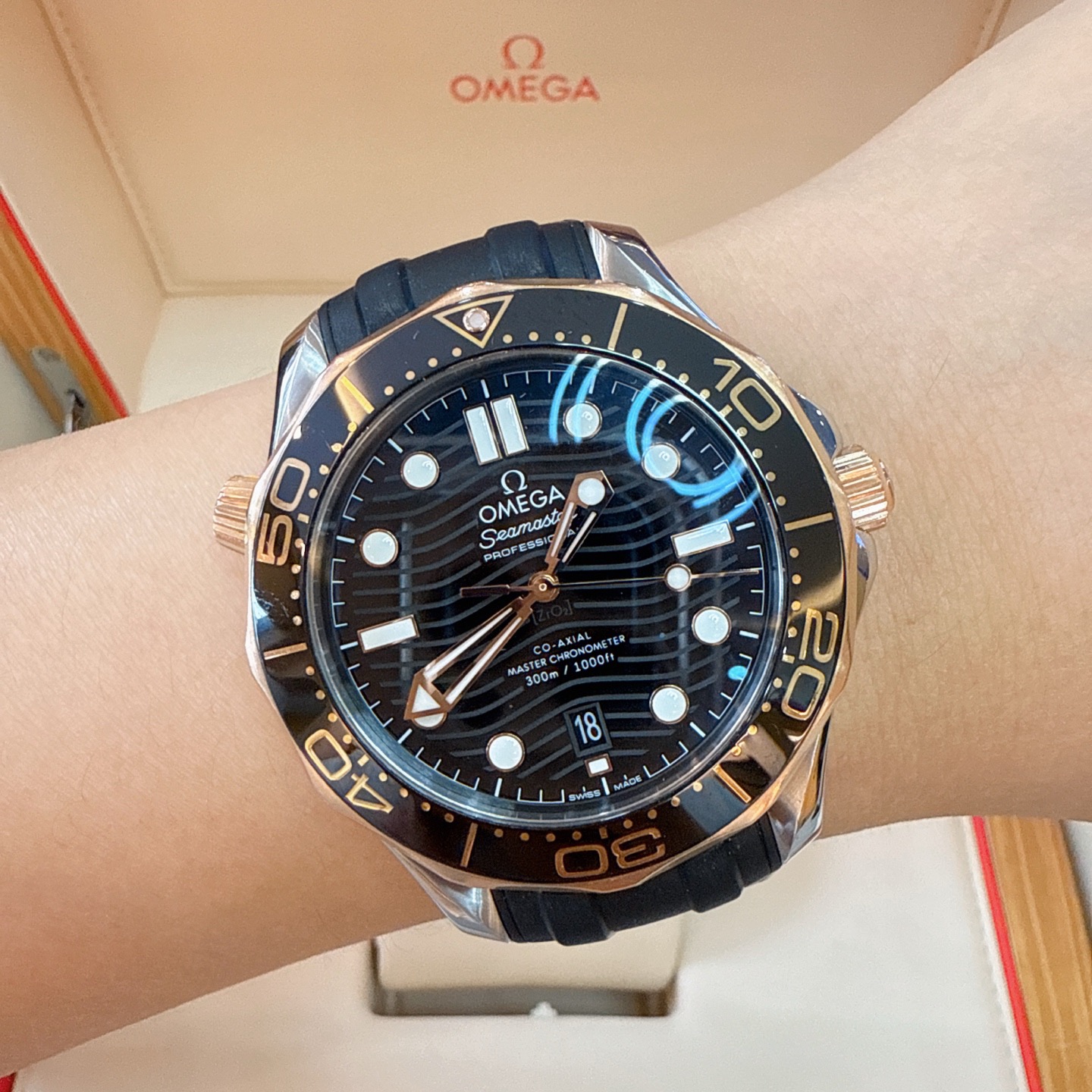 Omega 210.22.42.20.01.002 detail 3