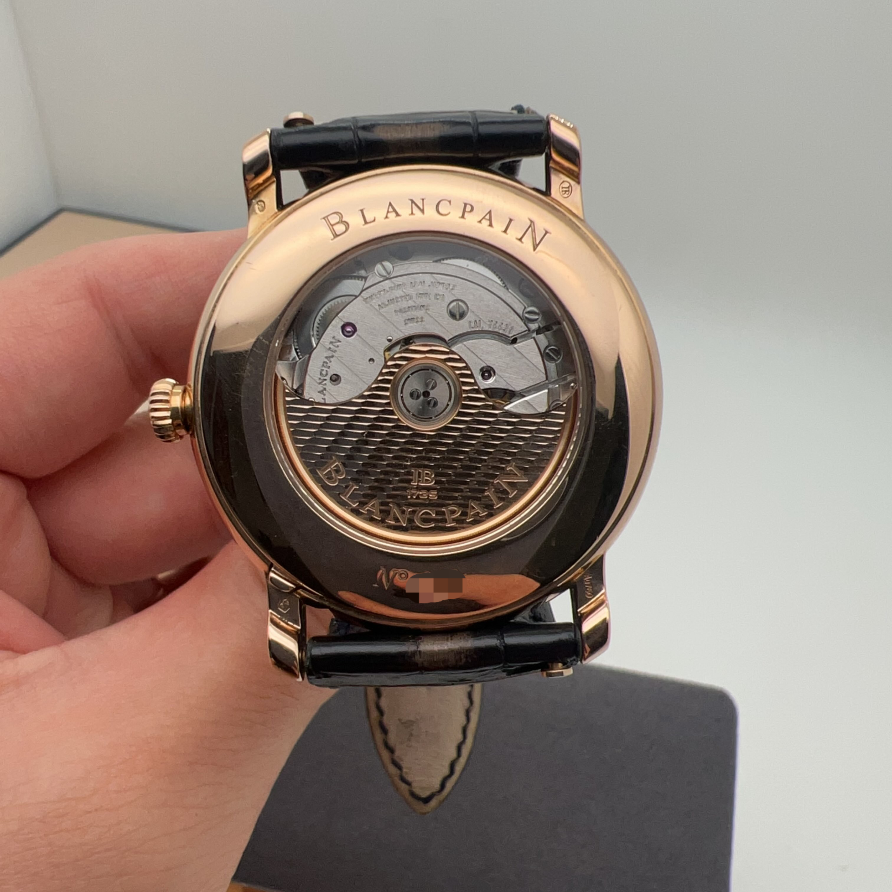 Jaeger-LeCoultre 6653Q 3642 55B detail 4