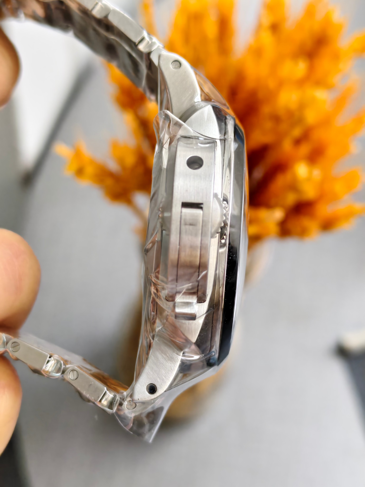 Panerai PAM01562 detail 3