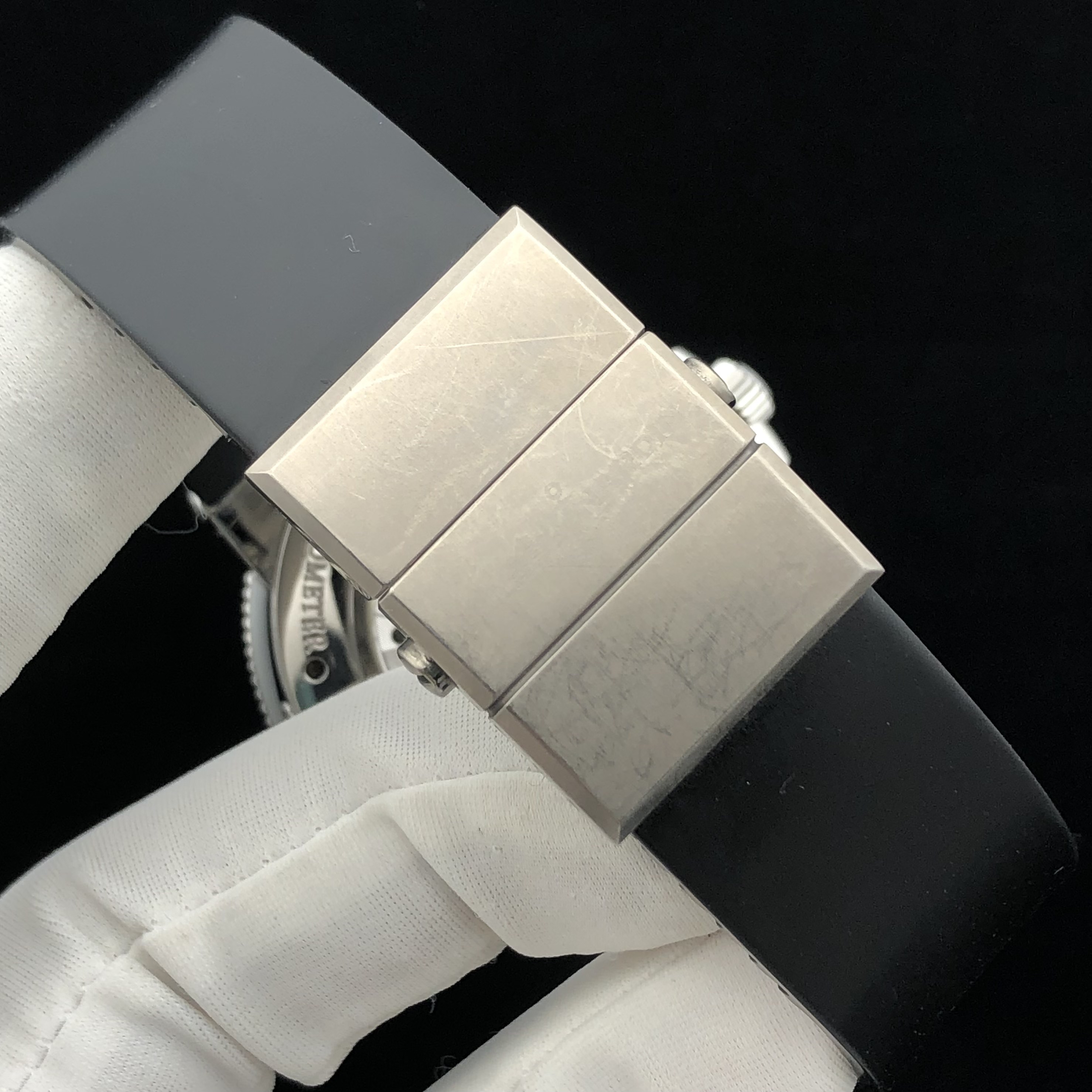 Ulysse Nardin 263-67 detail 3