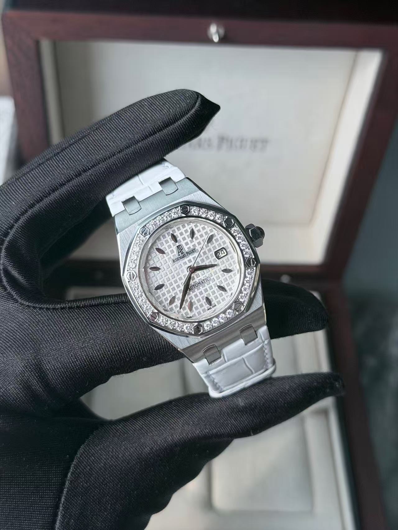 Audemars Piguet 77321st.zz.d012cr.01 detail 1
