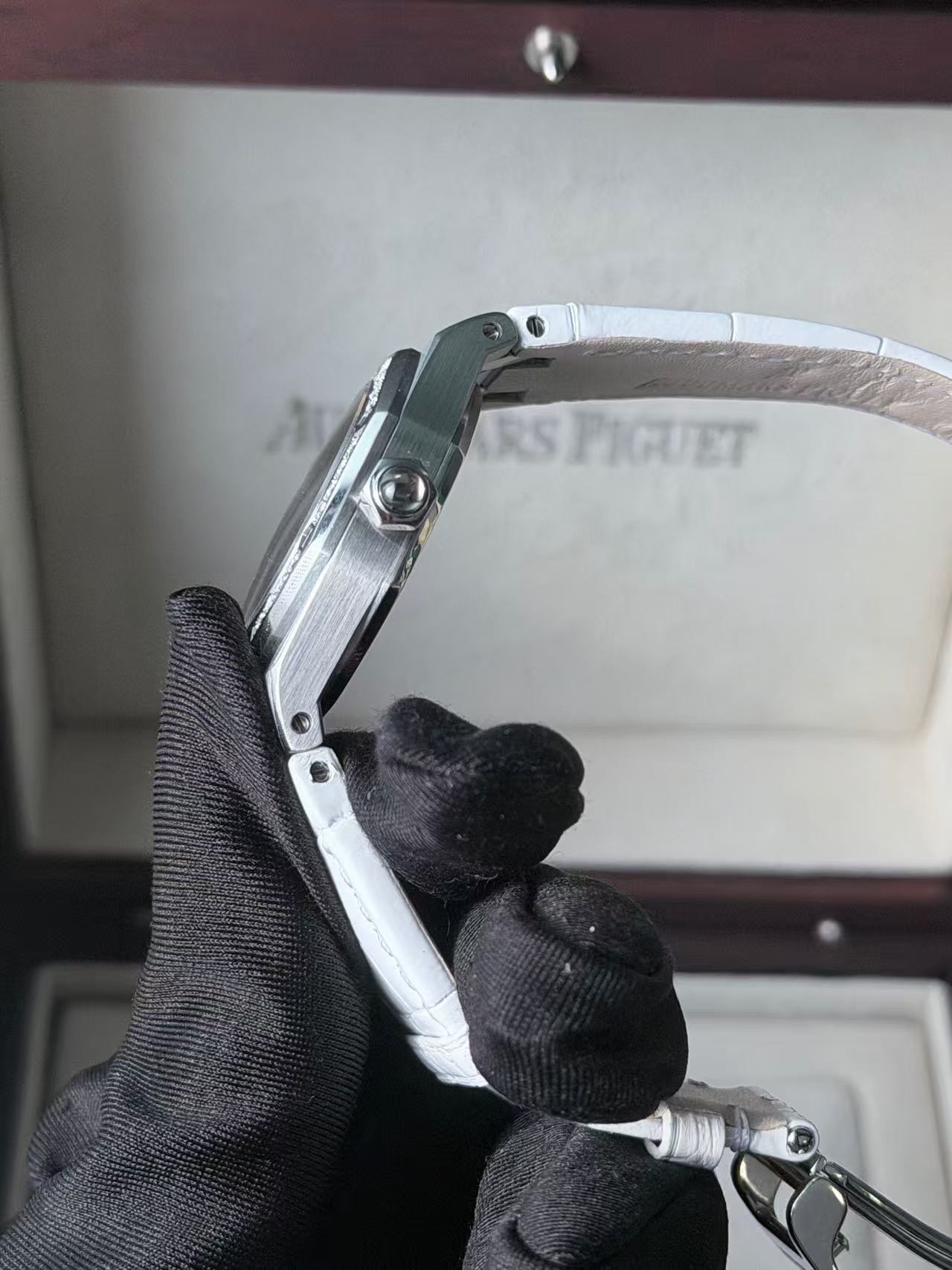 Audemars Piguet 77321st.zz.d012cr.01 detail 3