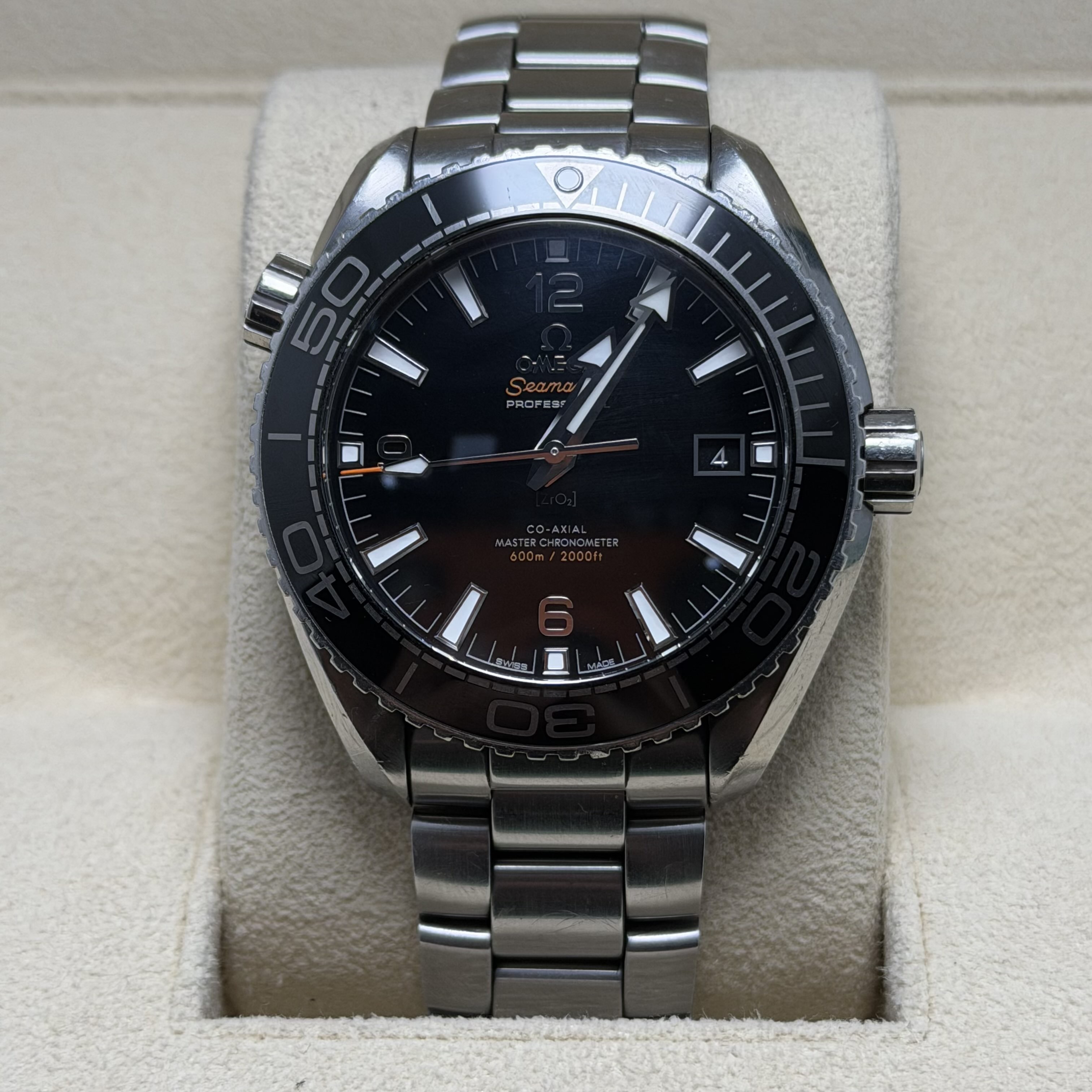 Omega 215.30.44.21.01.001