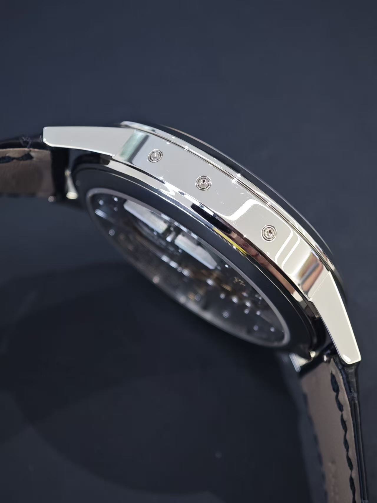 Patek Philippe 5236P-001 detail 2