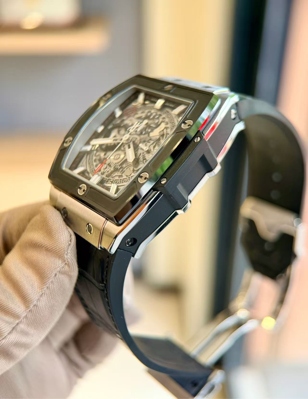 Hublot 641.nm.0173 detail 2