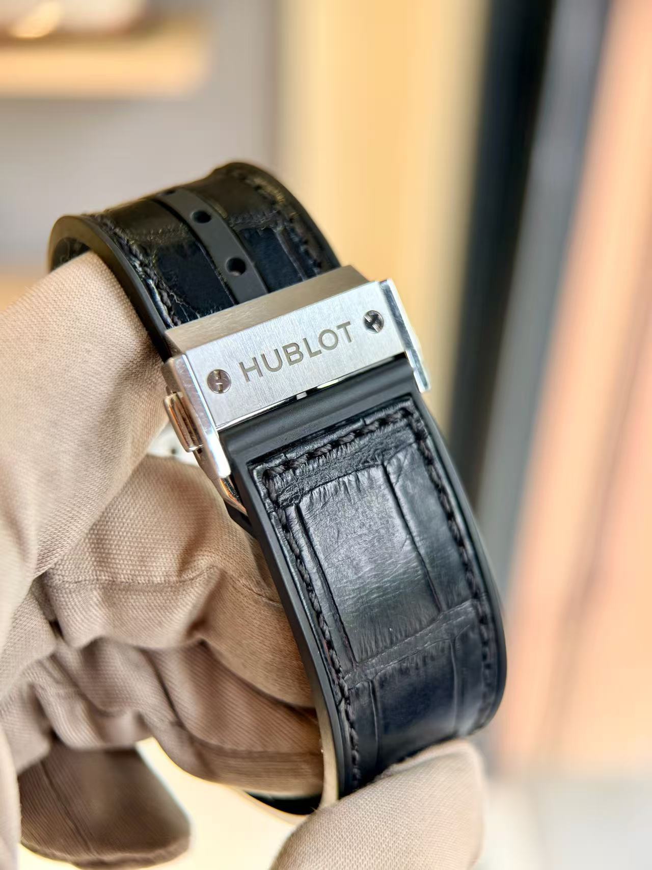 Hublot 641.nm.0173 detail 4