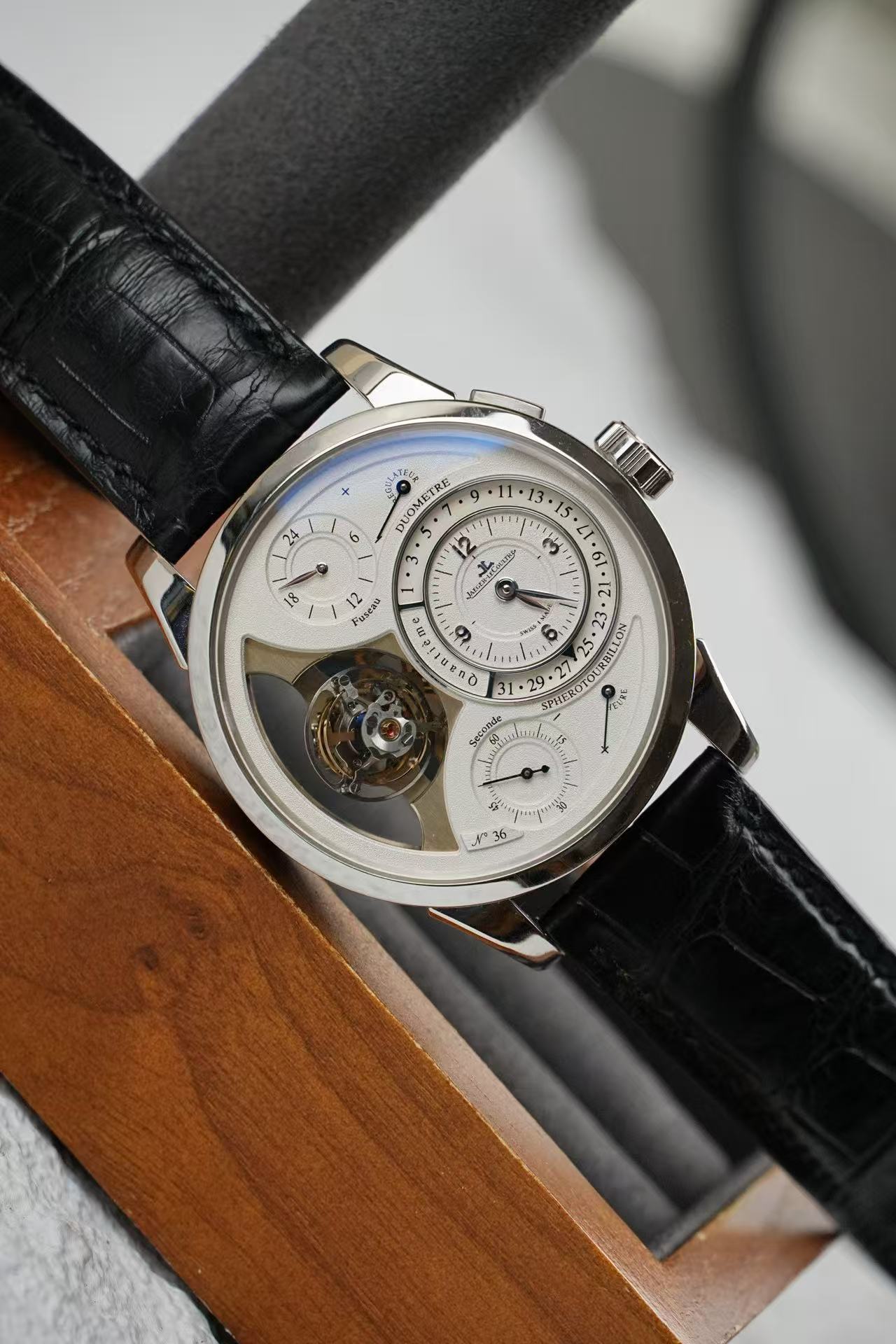 Jaeger-LeCoultre Q6056590 detail 2