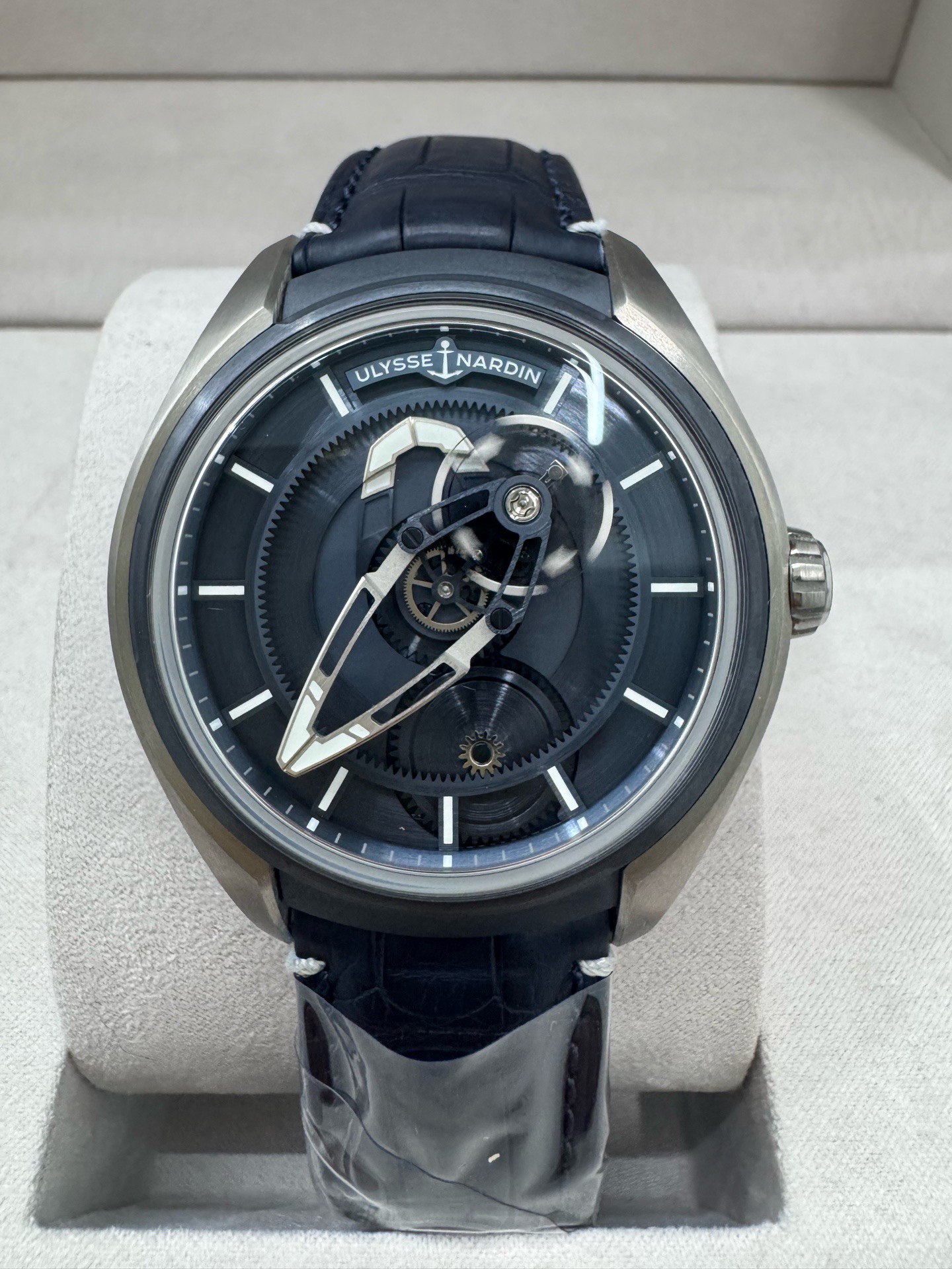 Ulysse Nardin 2303-270 / 03