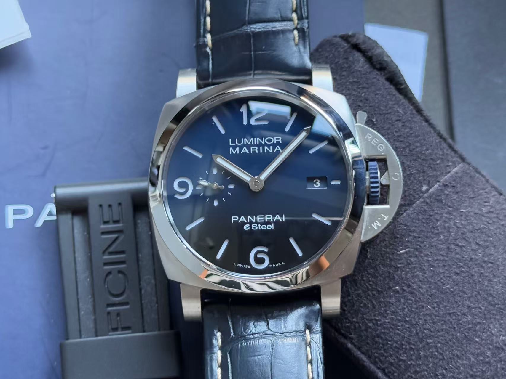 Panerai PAM01157