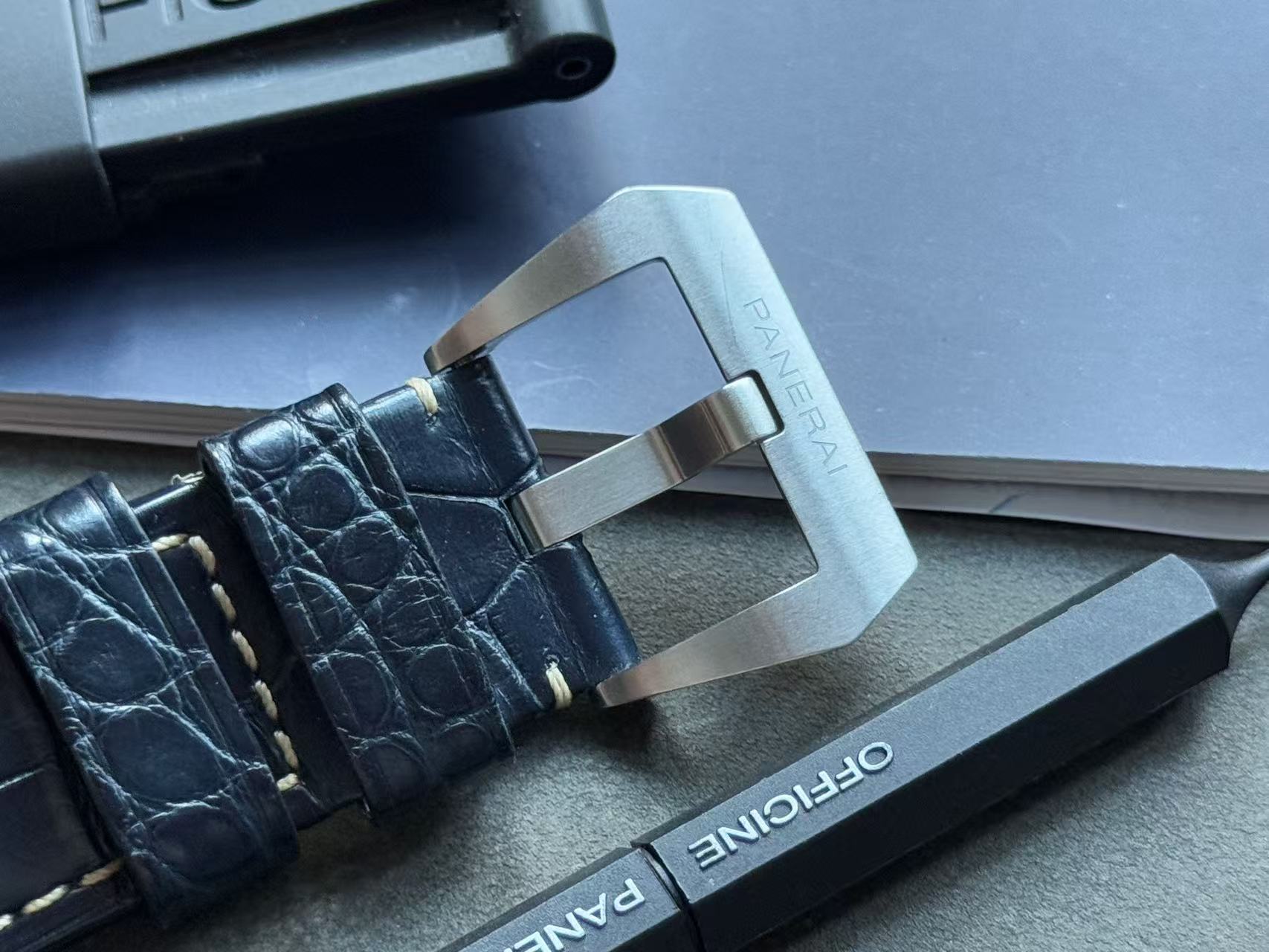 Panerai PAM01157 detail 5
