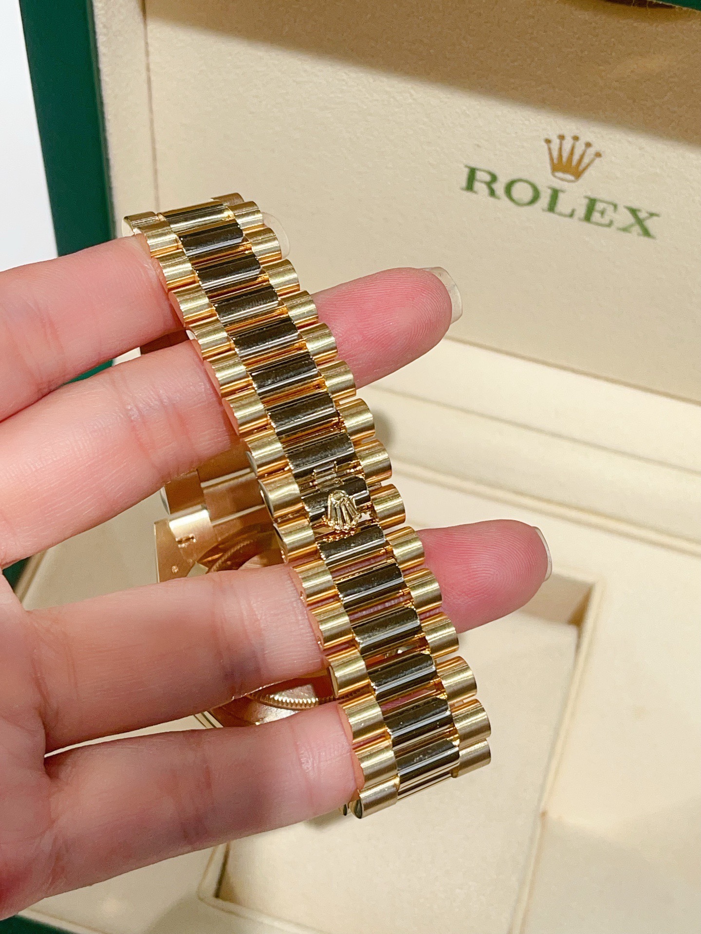 Rolex m228238-0004 detail 4