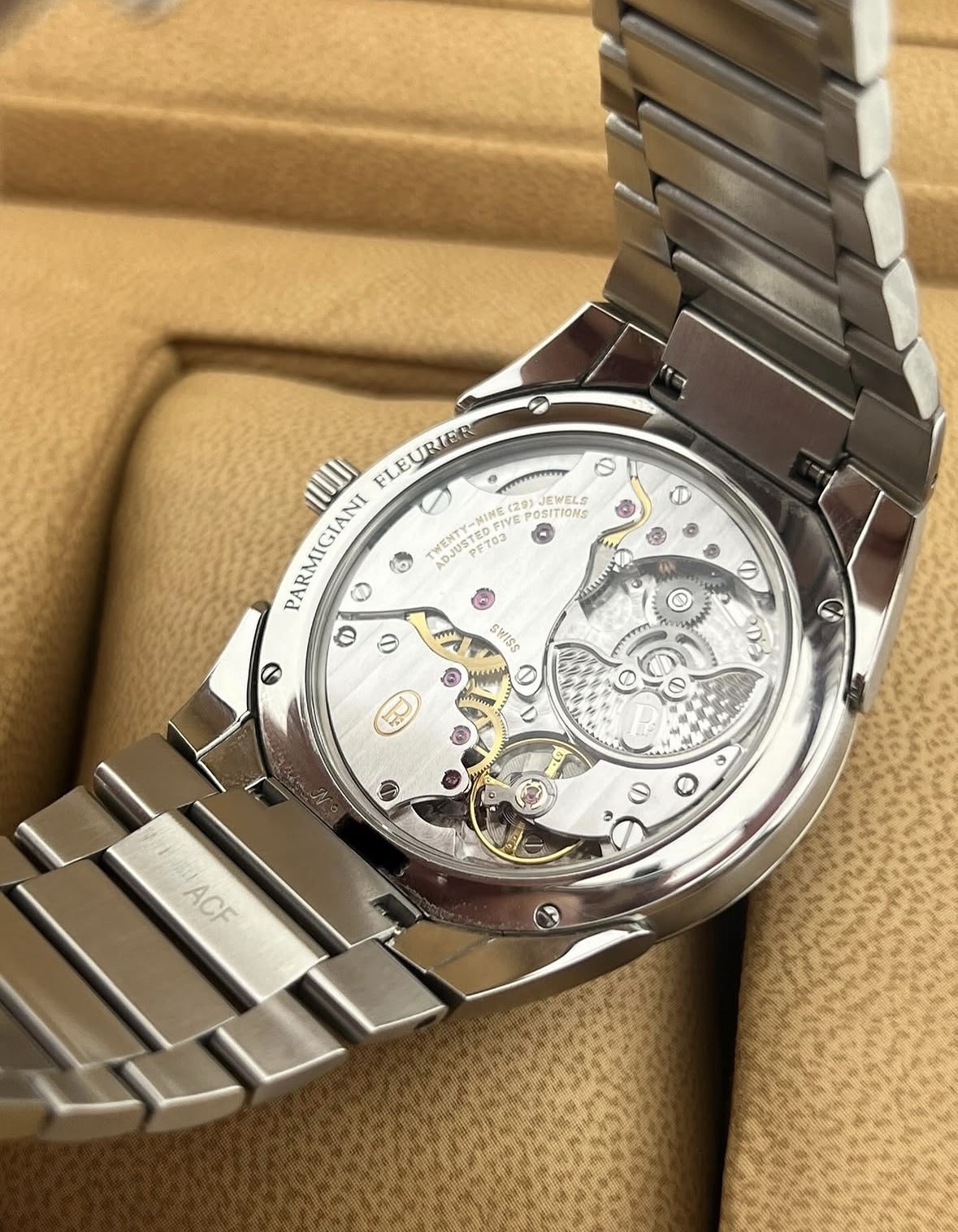 Parmigiani Fleurier PFC914-1020021-100182 detail 8
