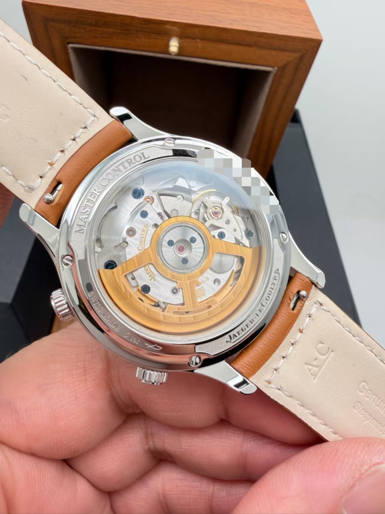 Jaeger-LeCoultre Q411842J detail 3