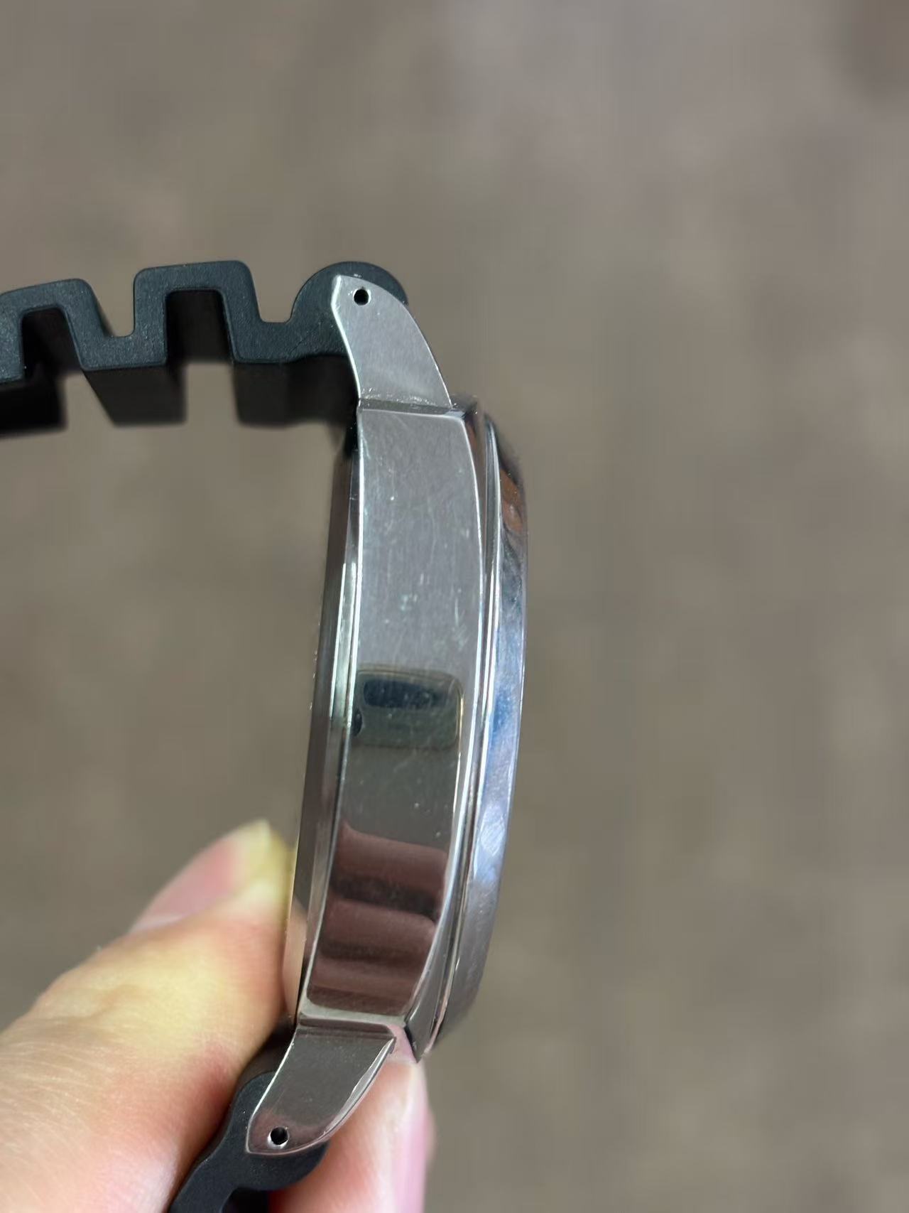 Panerai PAM01000 detail 1