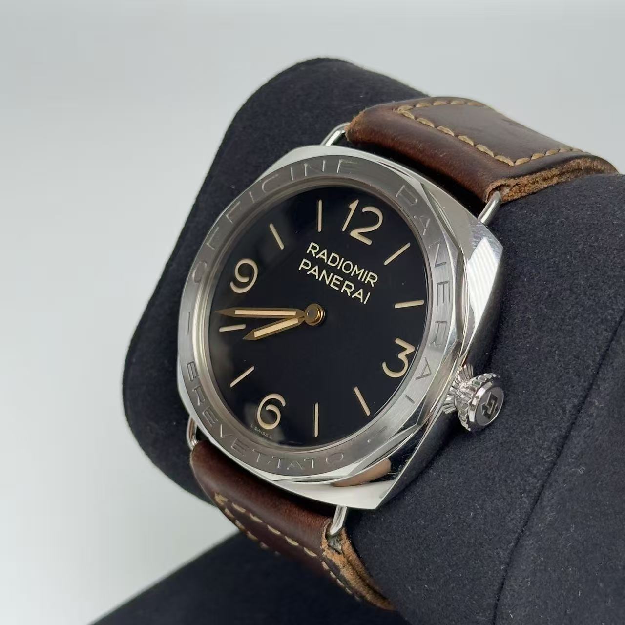 Panerai PAM00685 detail 2