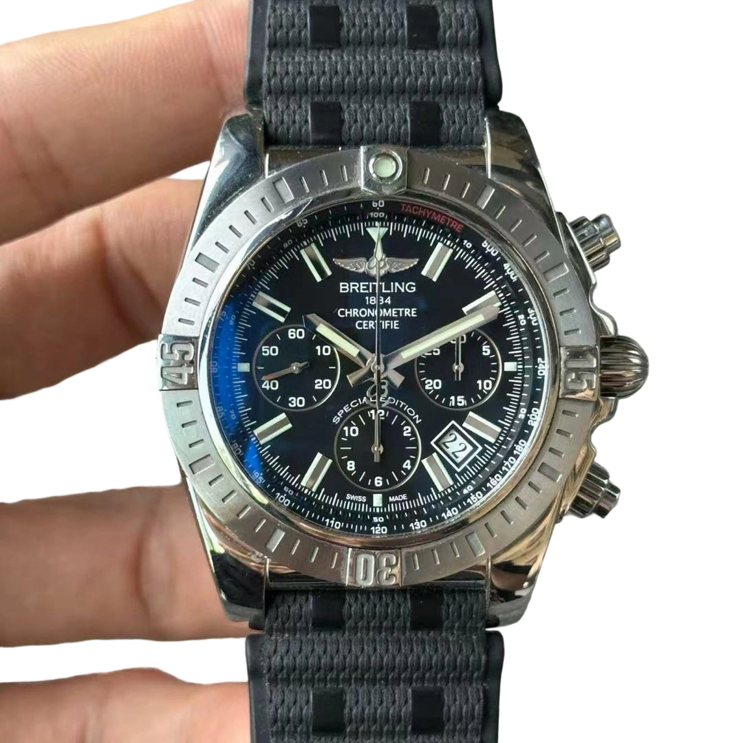Breitling AB011511 / BF70