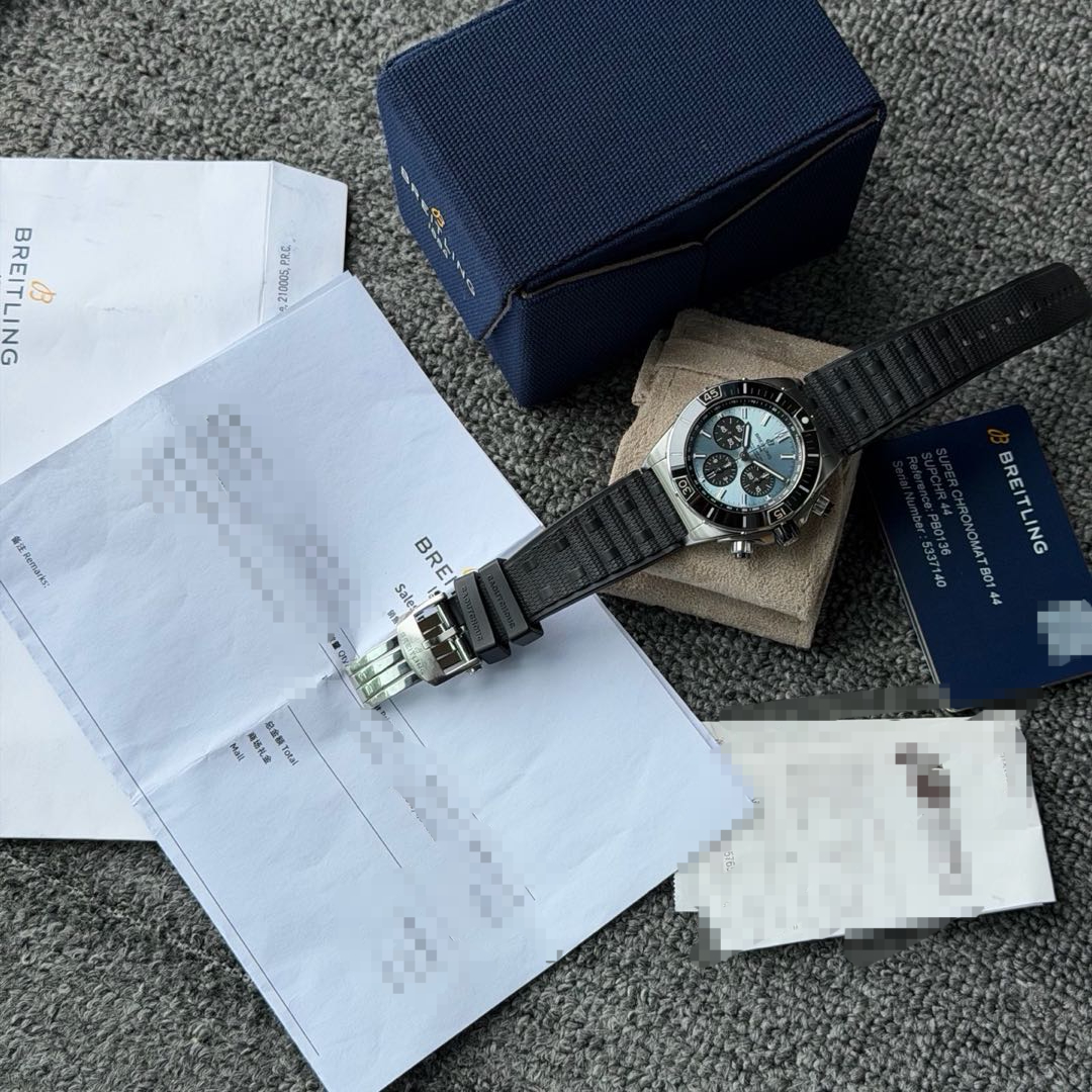 Breitling PB0136251C1S1 detail 7