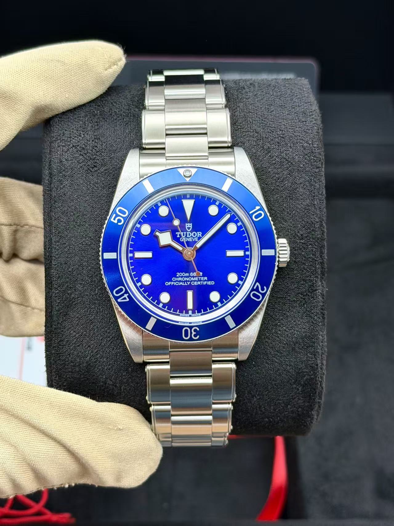 Tudor m79000B-0001