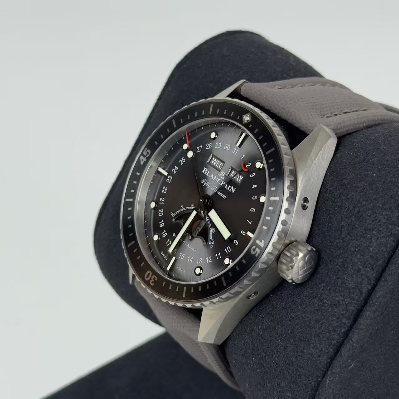 Blancpain 5054-1210-G52A detail 1