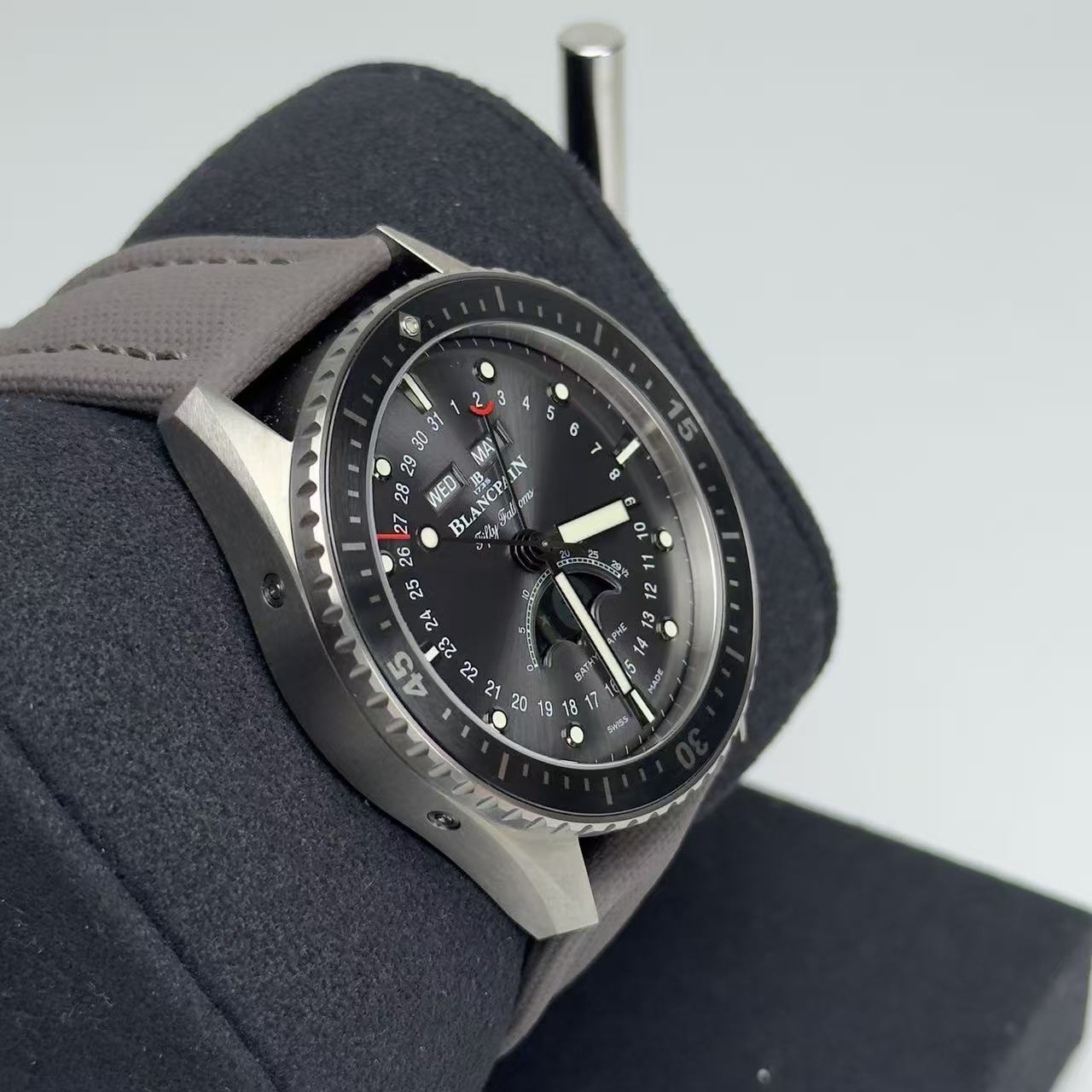 Blancpain 5054-1210-G52A detail 2