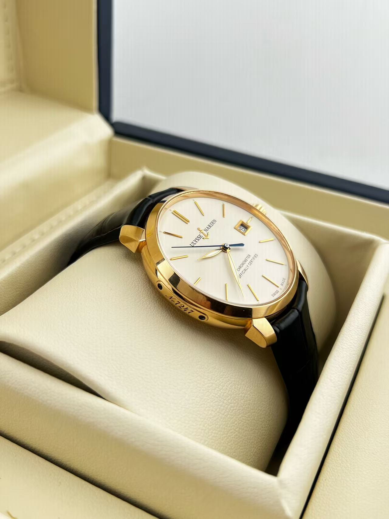 Ulysse Nardin 8156-111-2 / 90 detail 1