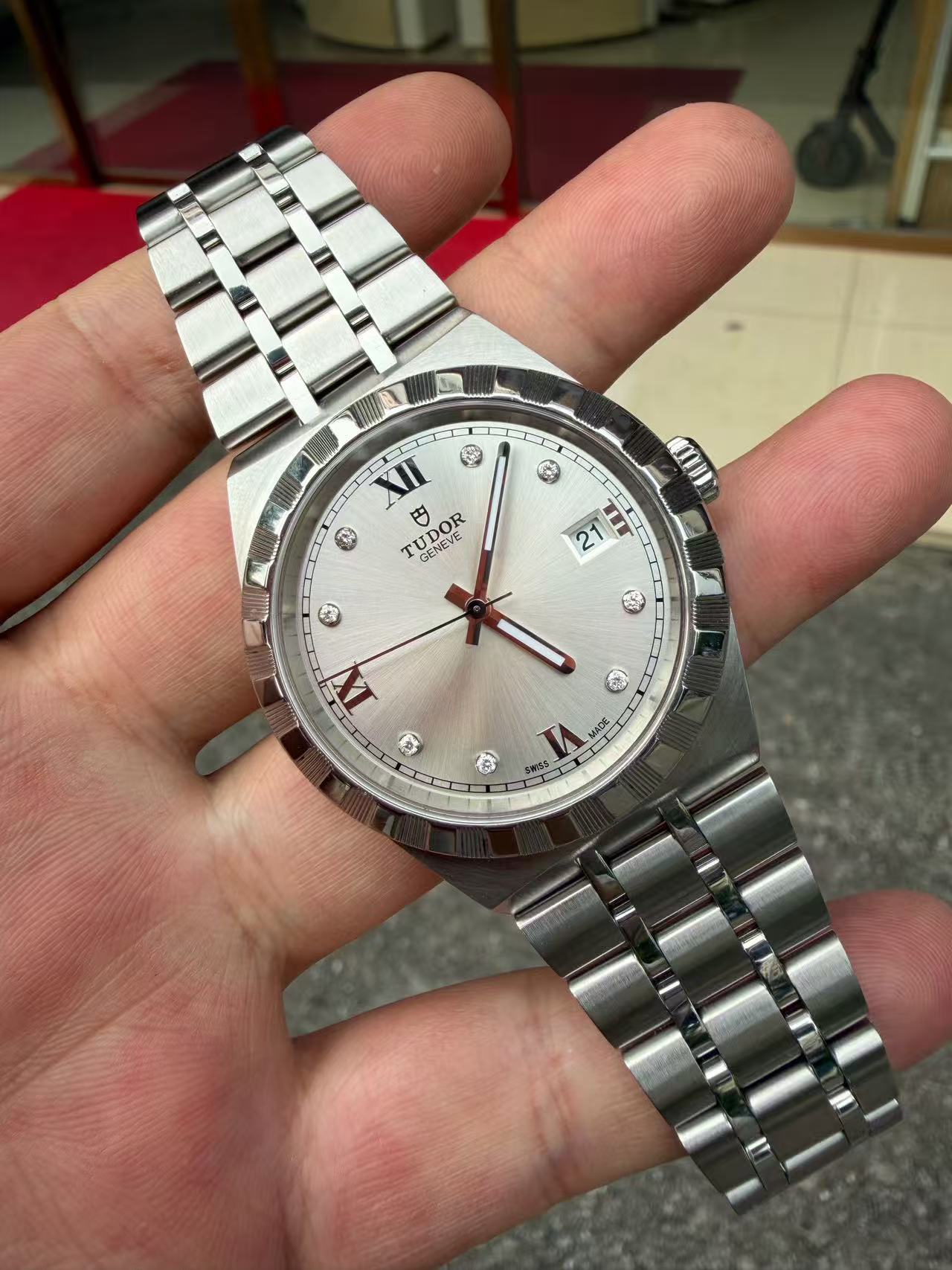 Tudor m28500-0002 detail 1