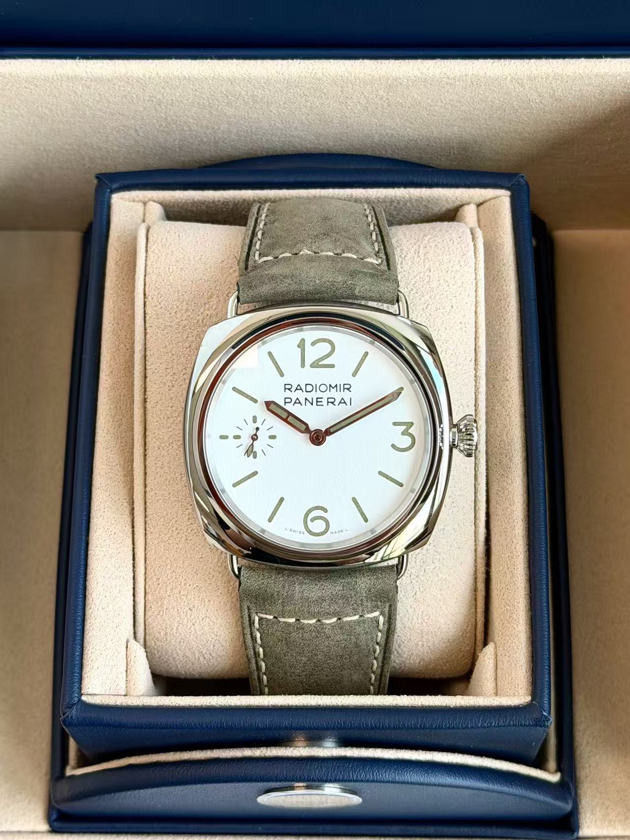Panerai PAM01384