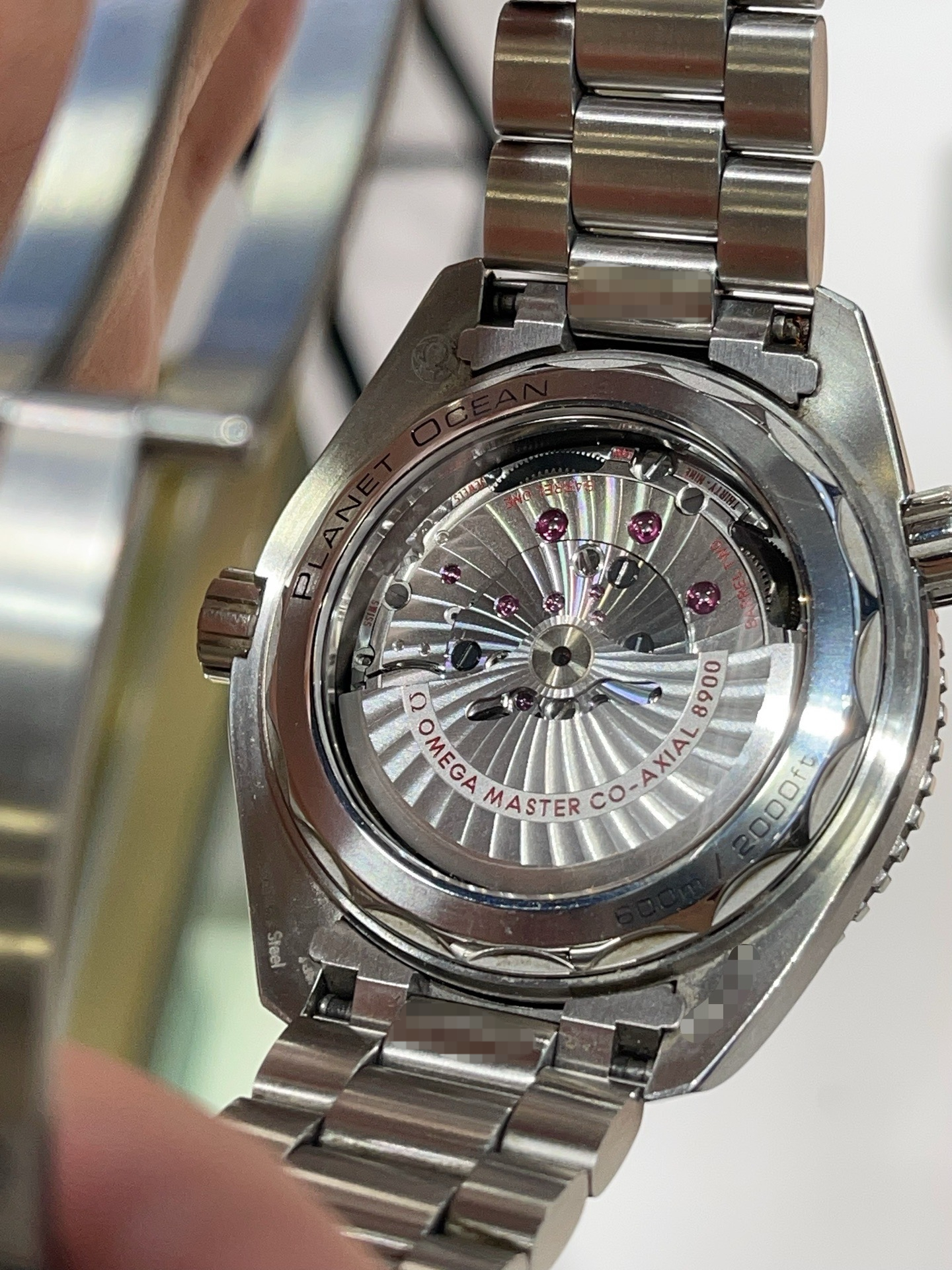 Omega 215.30.44.21.01.002 detail 5