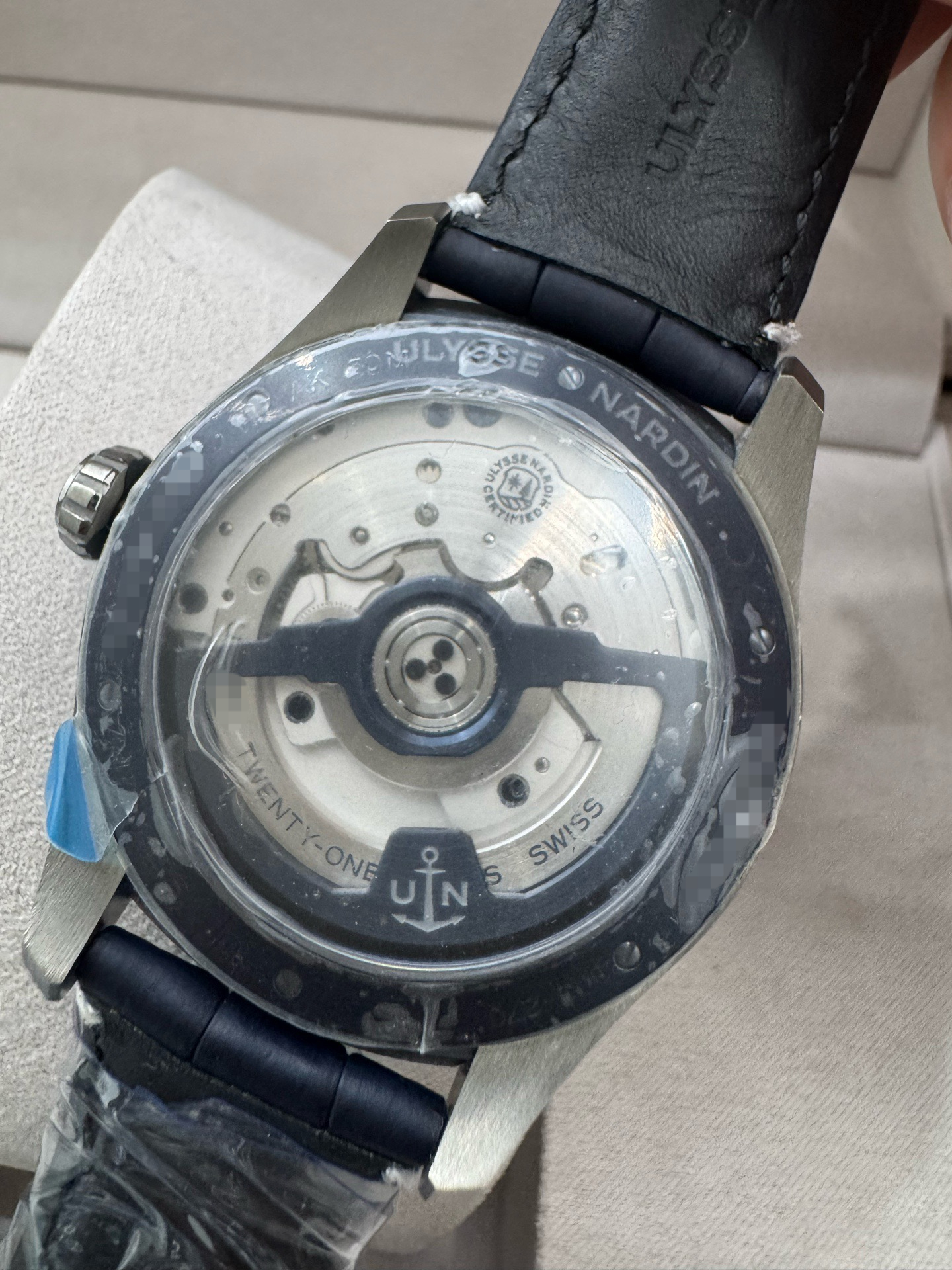 Ulysse Nardin 2303-270 / 03 detail 3