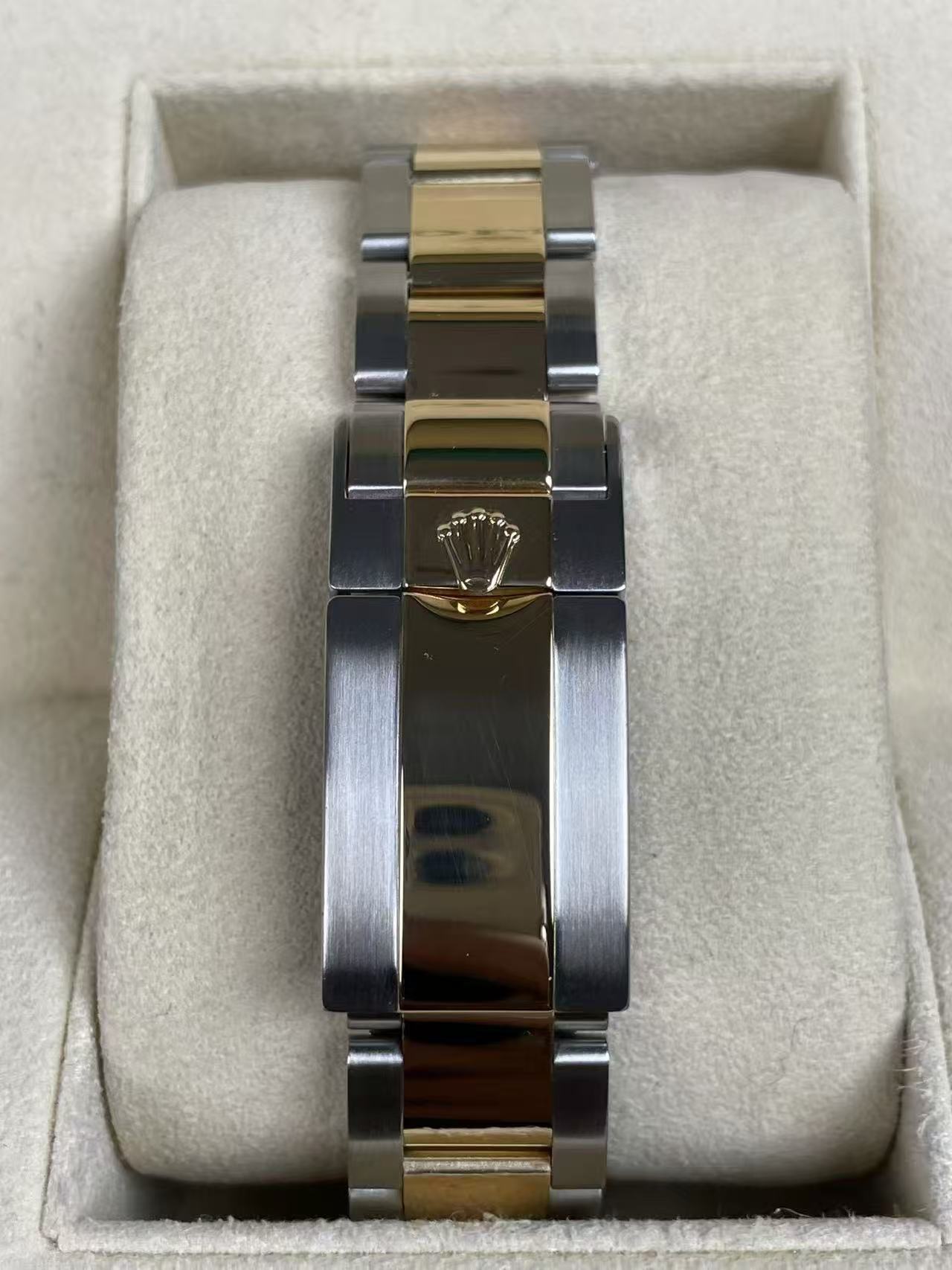 Rolex 116713-LN-78203 detail 6