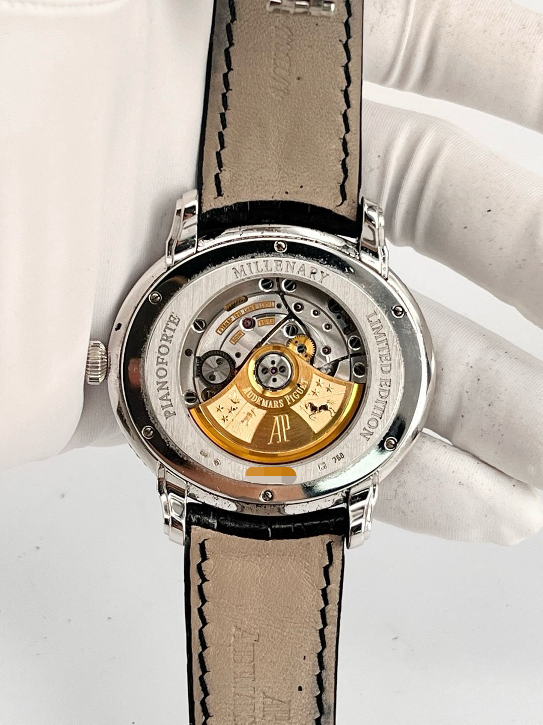 Audemars Piguet 15326BC.ZZ.D102CR.01 detail 5