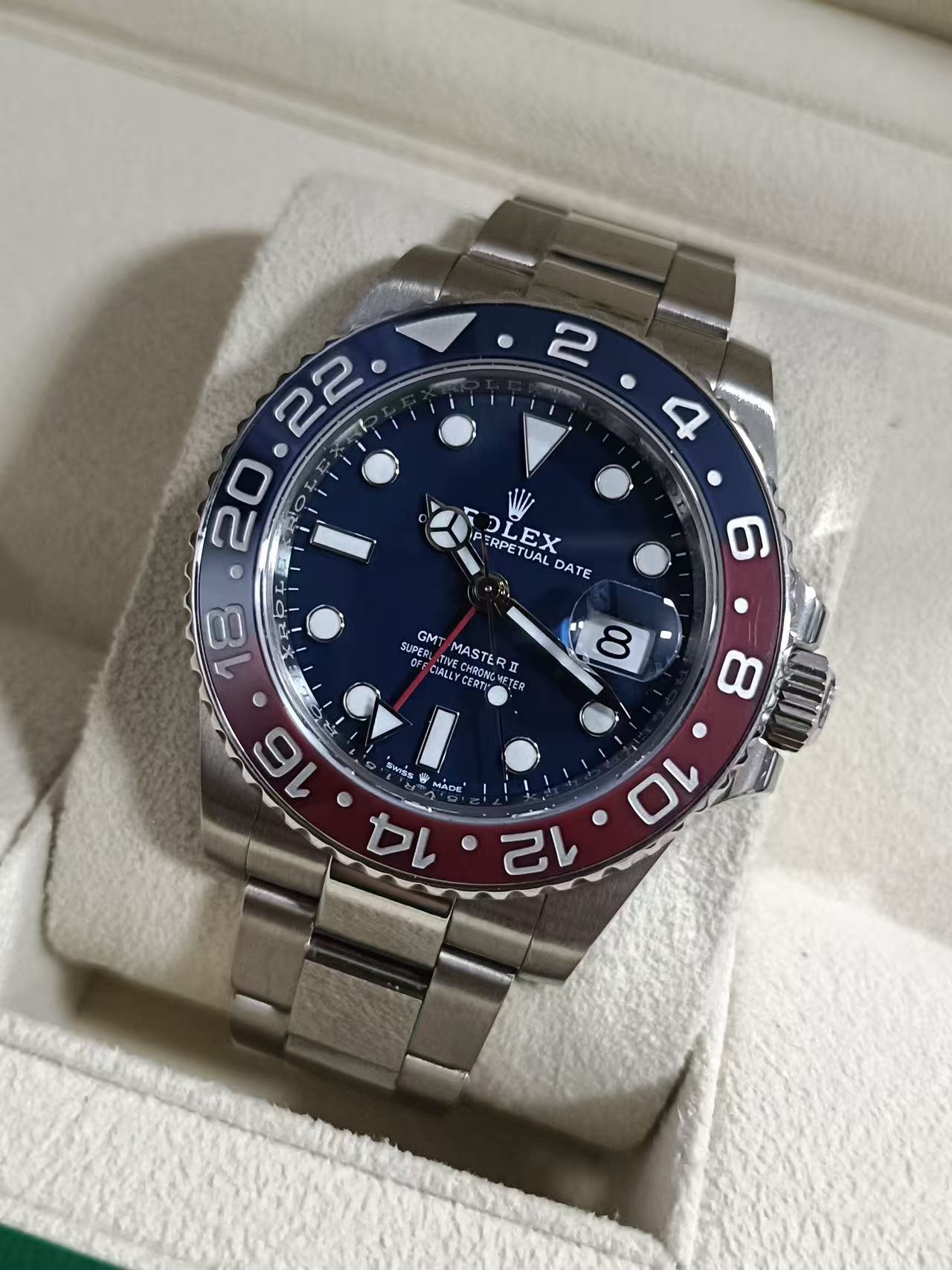 Rolex 126719 detail 2