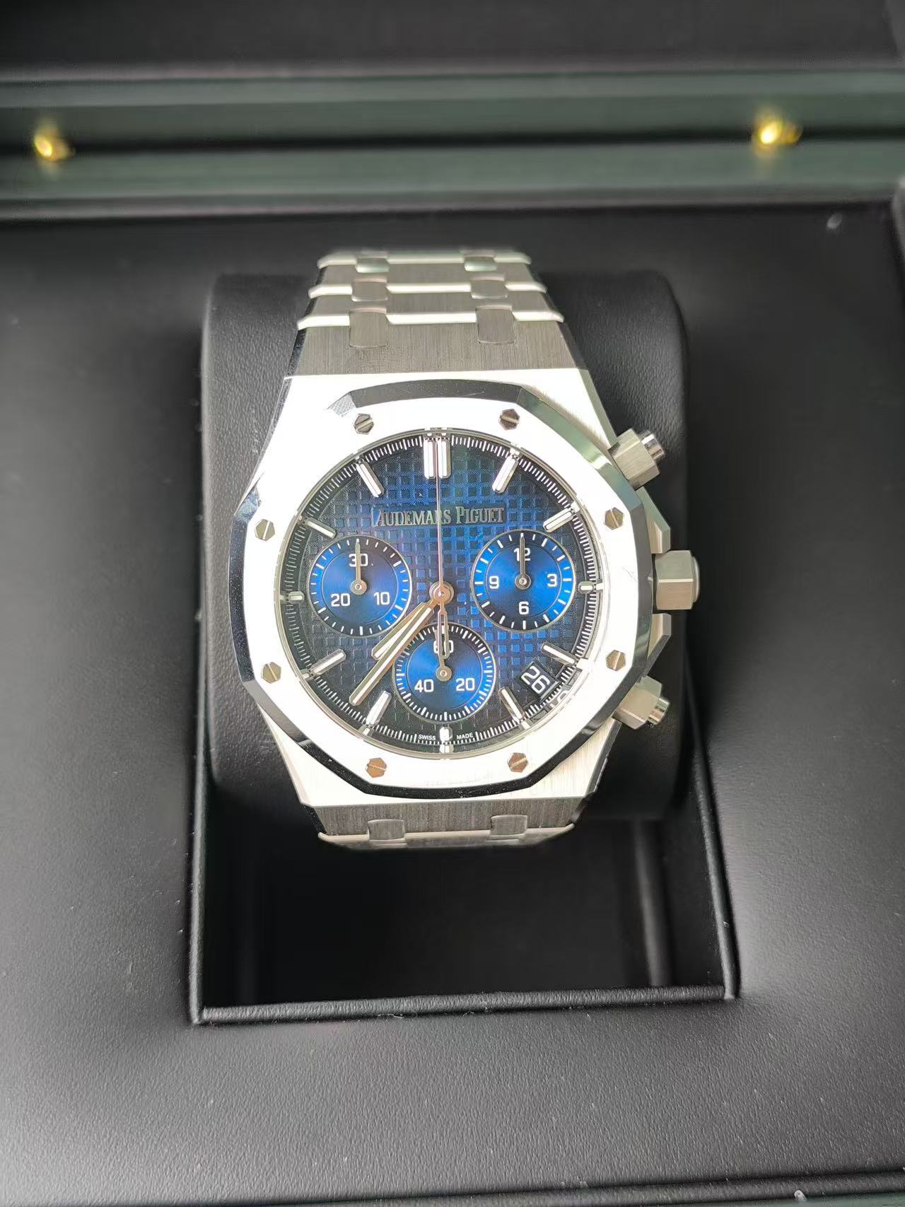 Audemars Piguet 26240BC.OO.1320BC.04