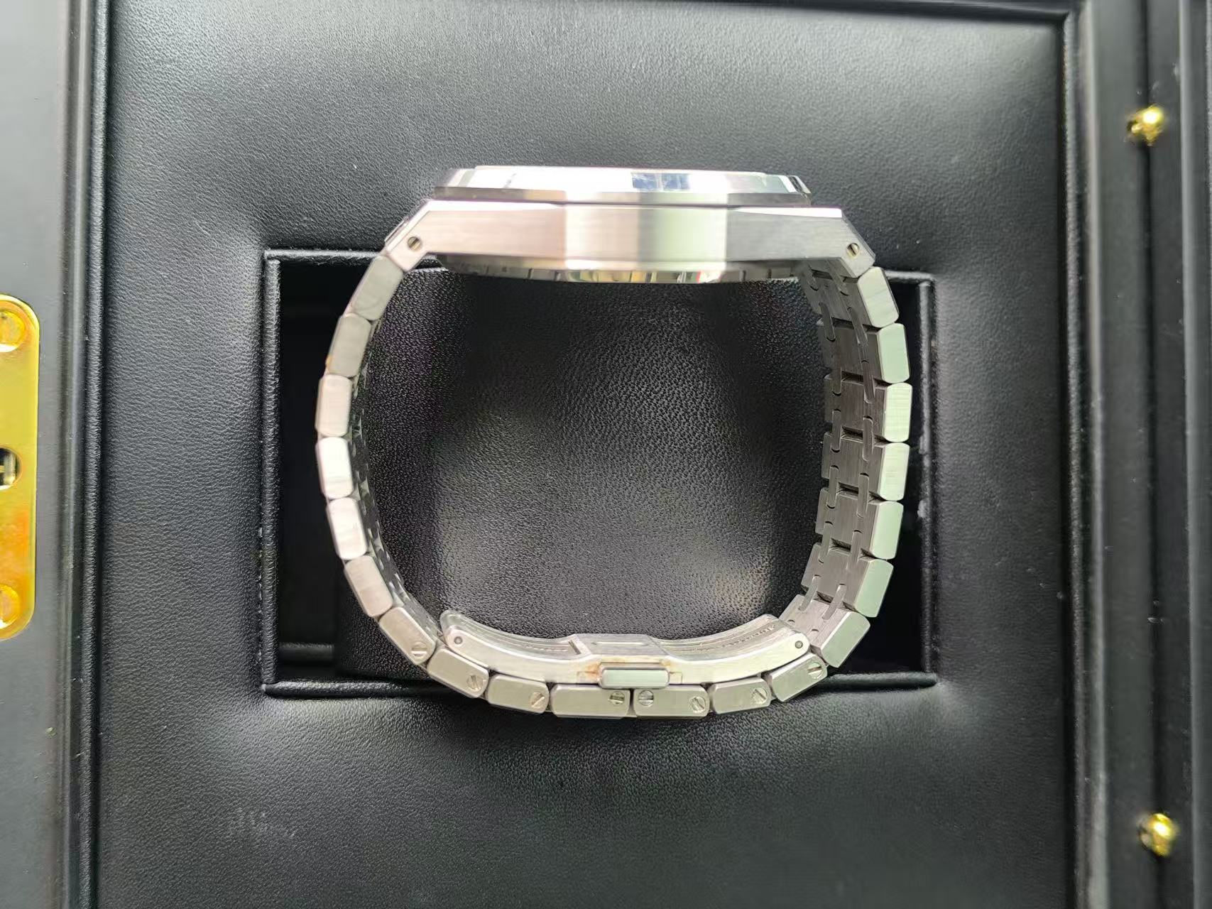 Audemars Piguet 26331ST.OO.1220ST.03 detail 6