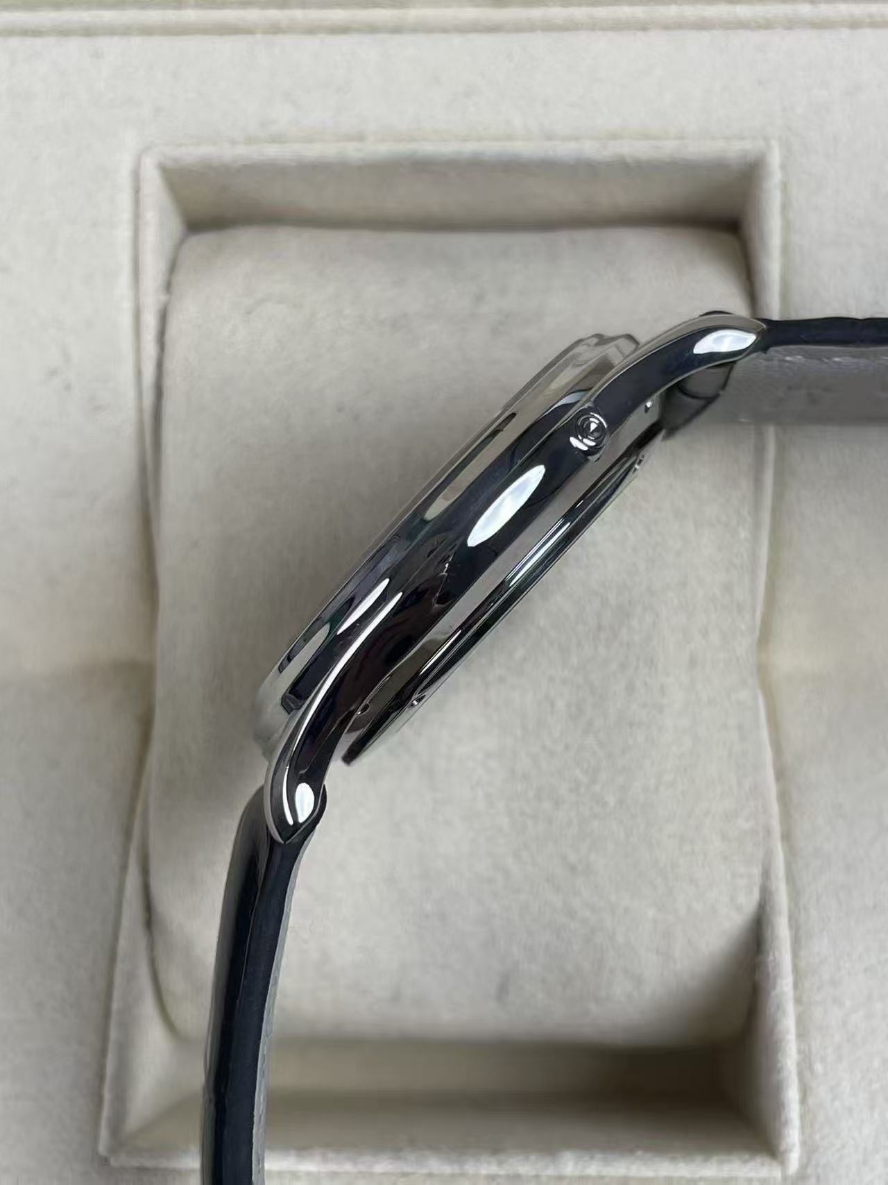 Jaeger-LeCoultre 1368430 detail 3