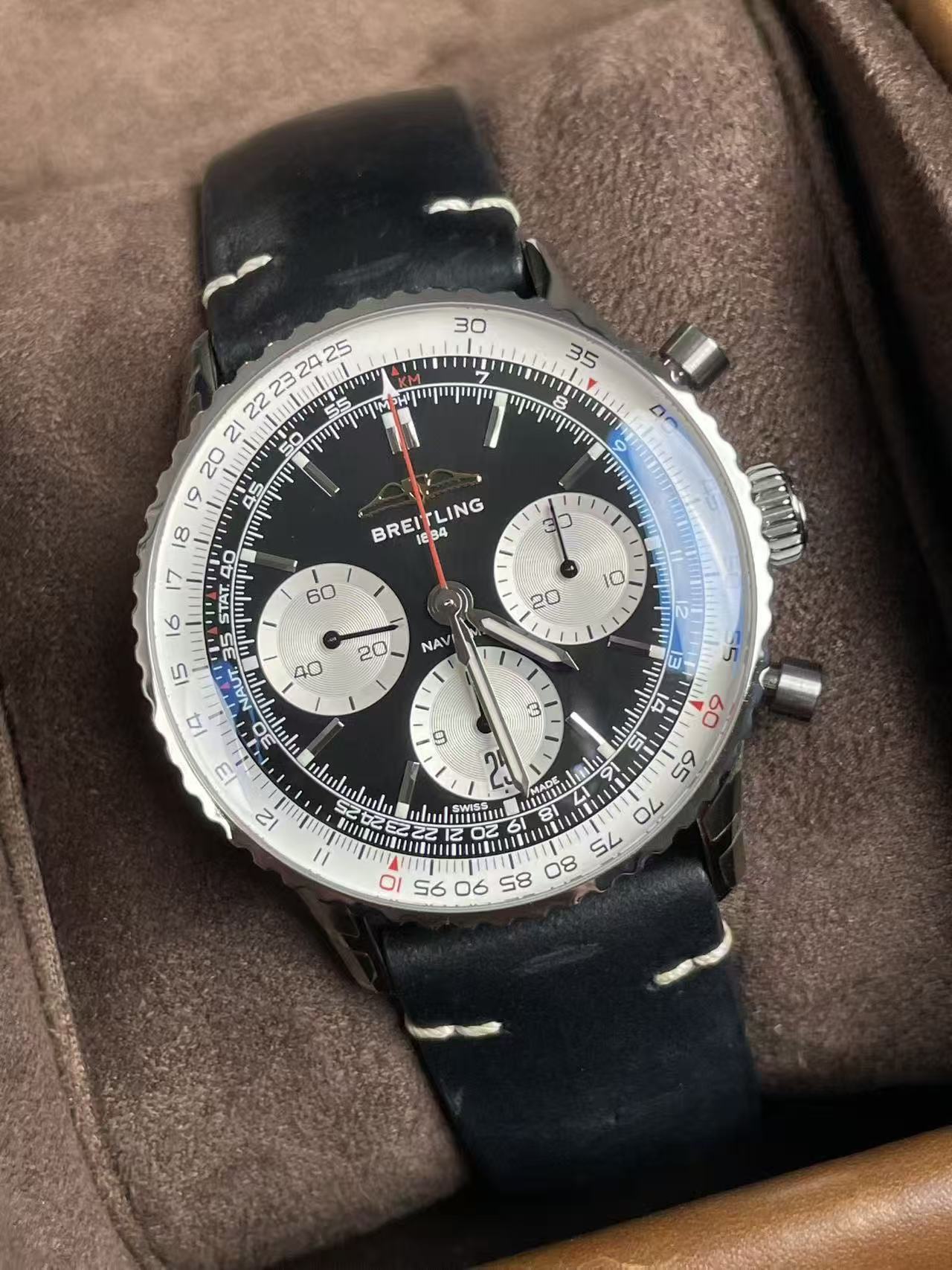 Breitling AB0139211b1p1