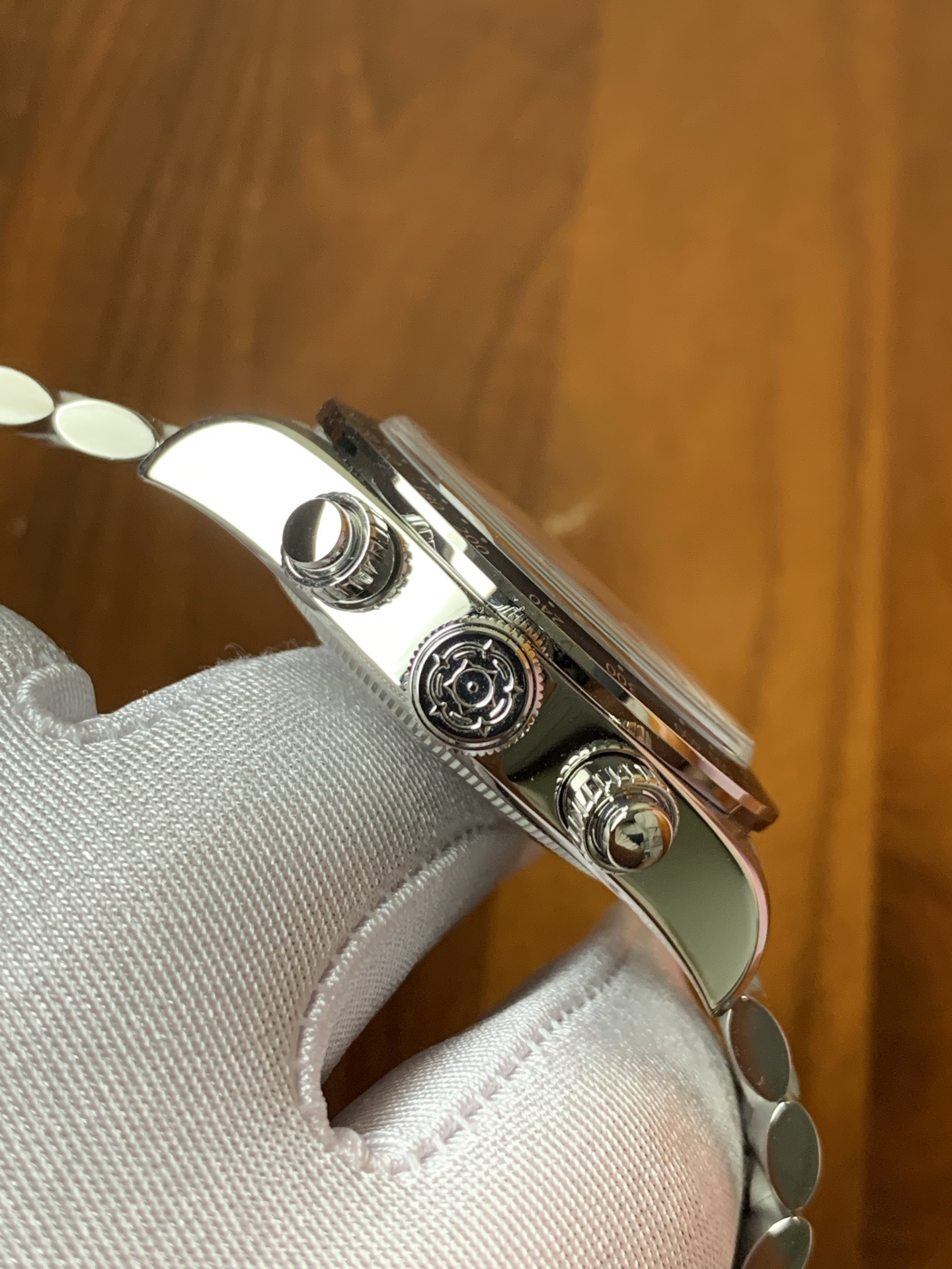 Tudor M79360N-0024 detail 3