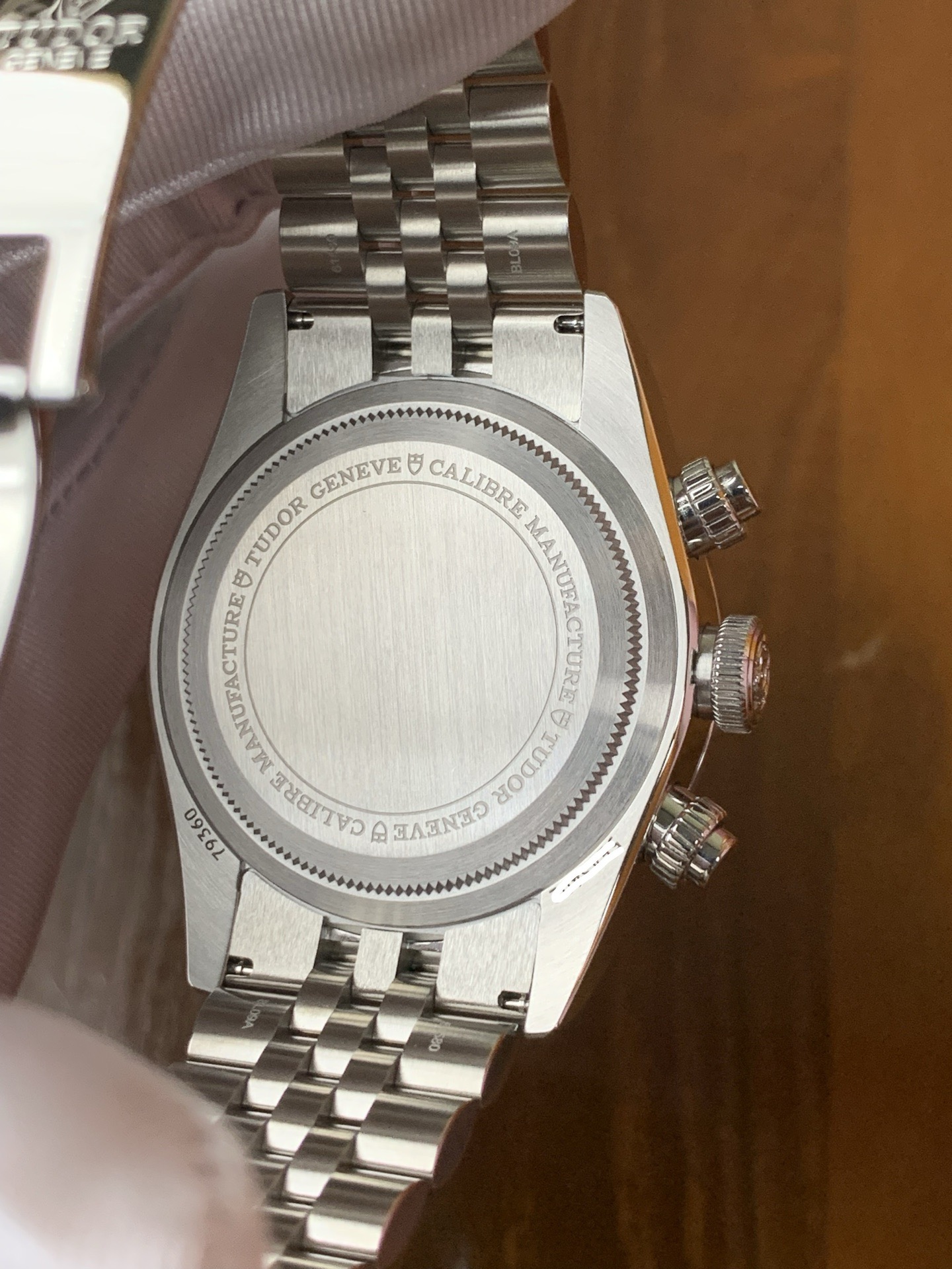 Tudor M79360N-0024 detail 5
