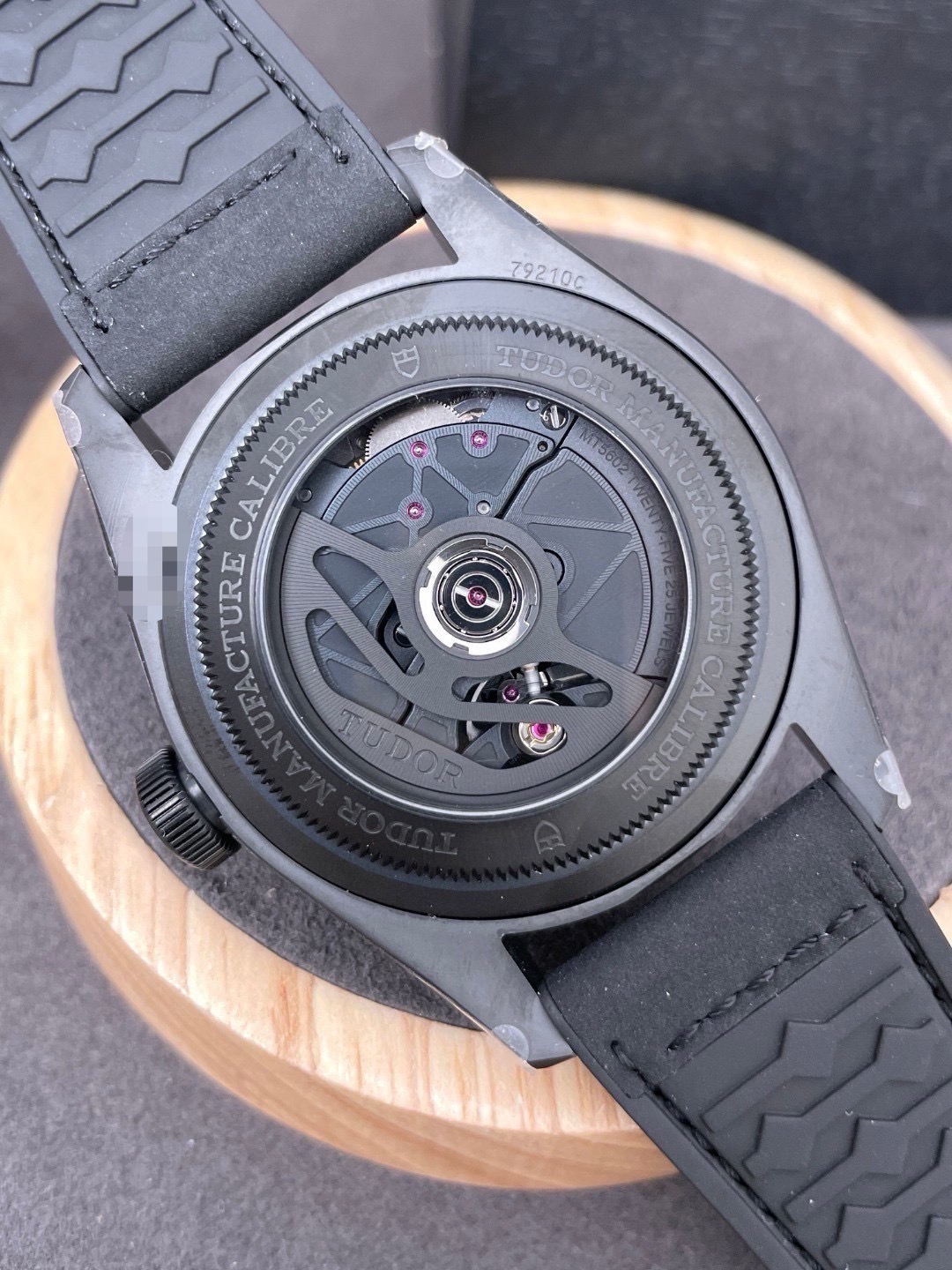 Tudor m79210CNU-0001 detail 2