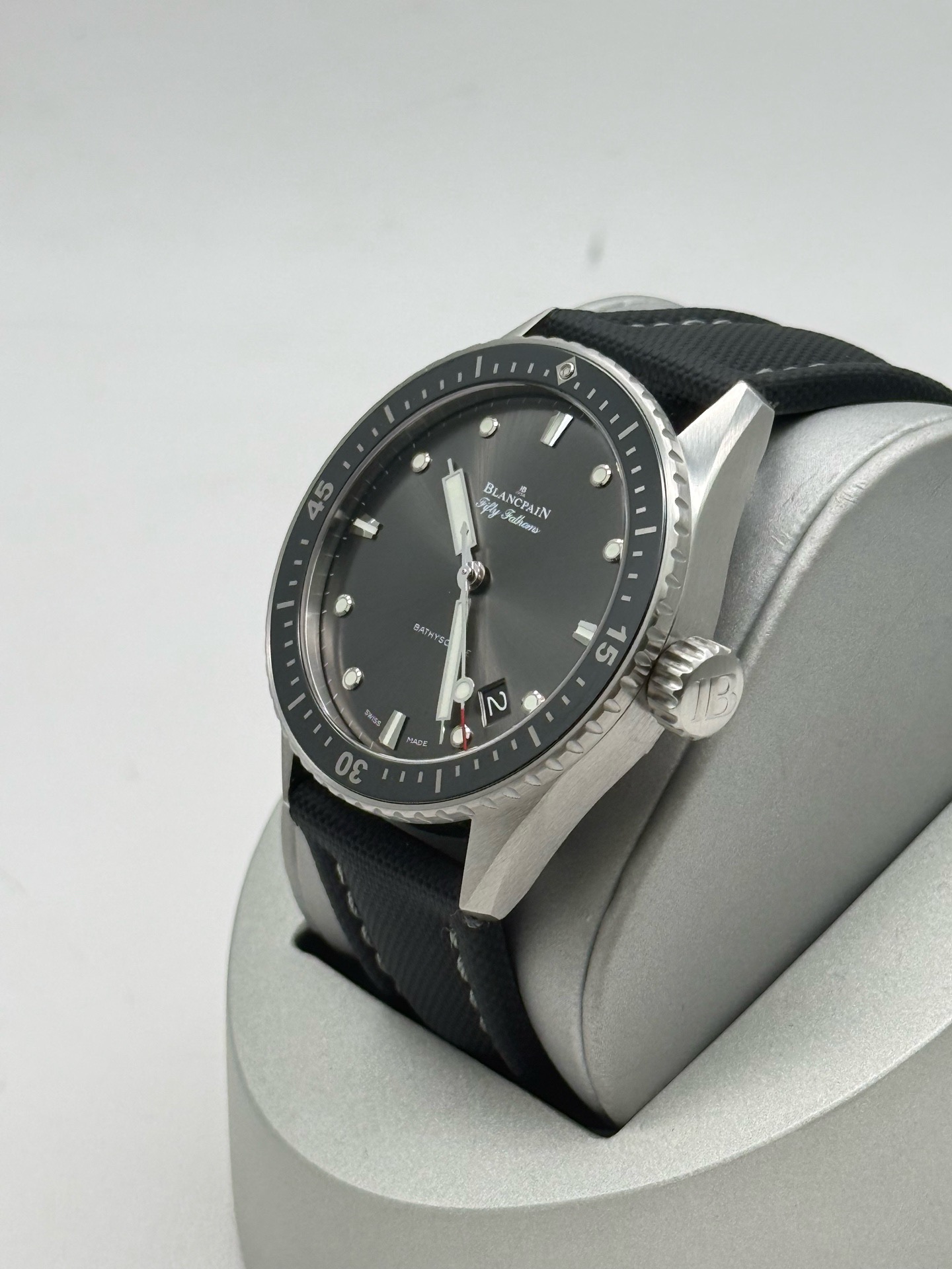 Blancpain 5000-1110-B52A detail 3