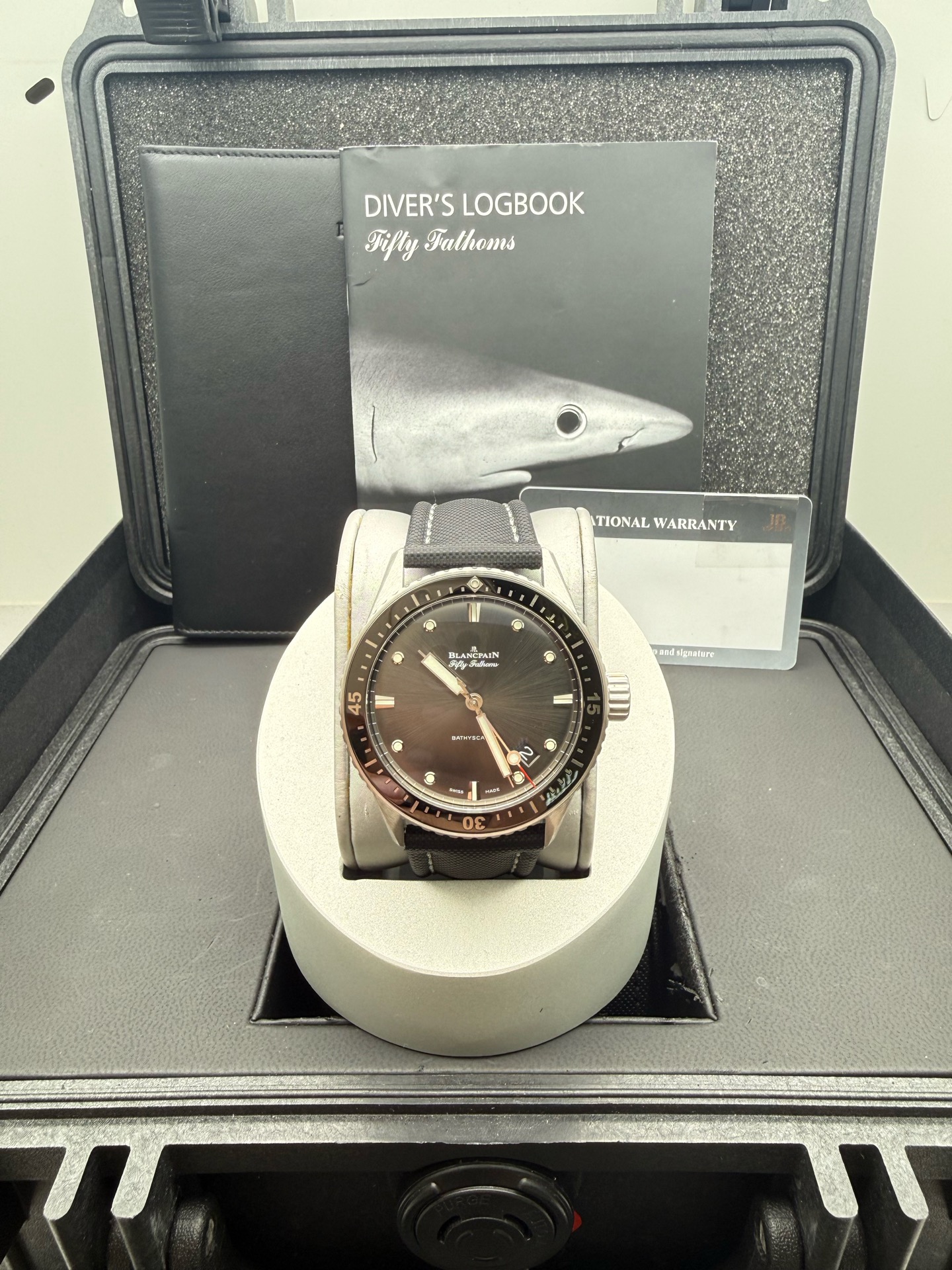 Blancpain 5000-1110-B52A detail 7