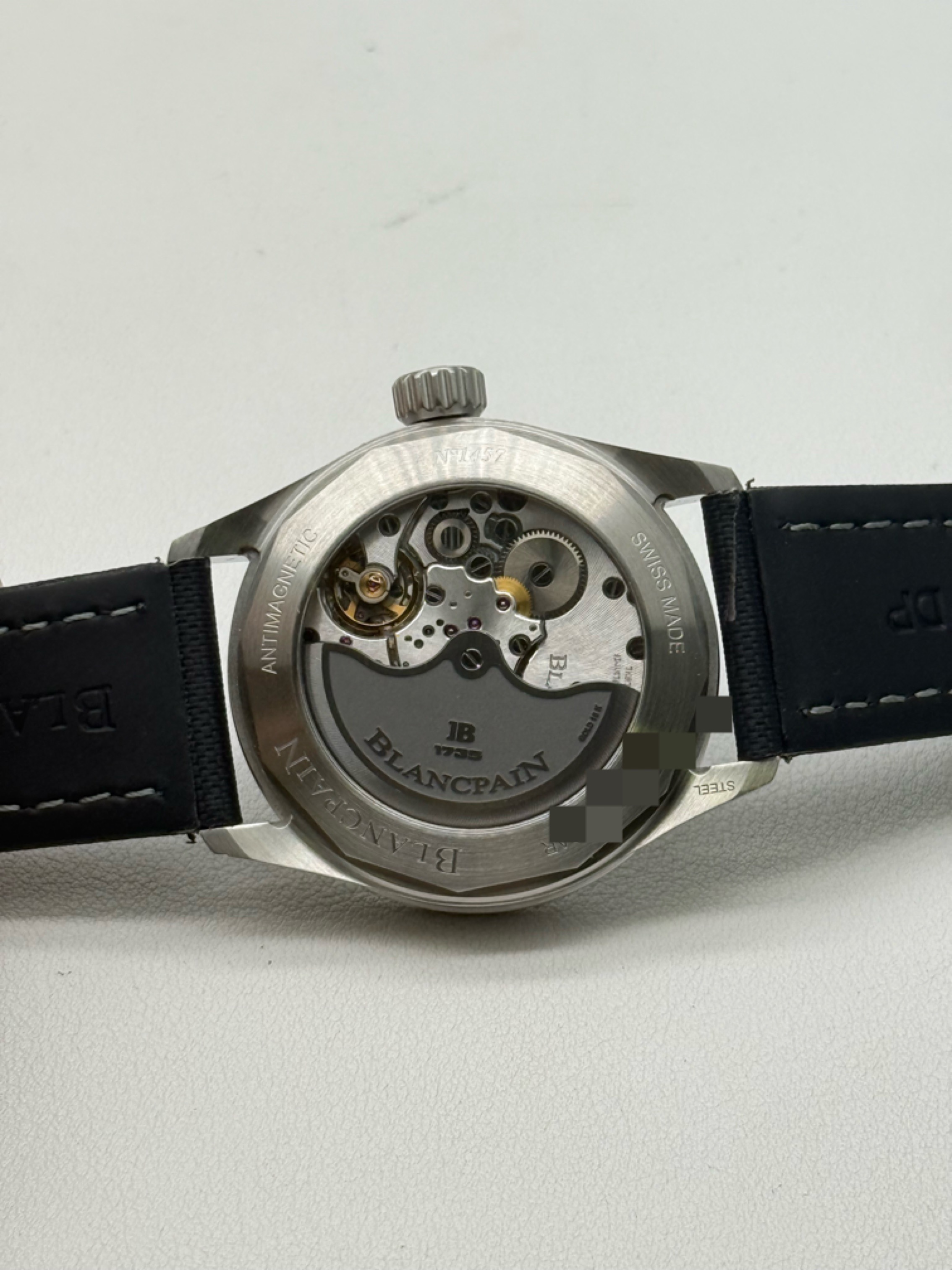 Blancpain 5000-1110-B52A detail 5