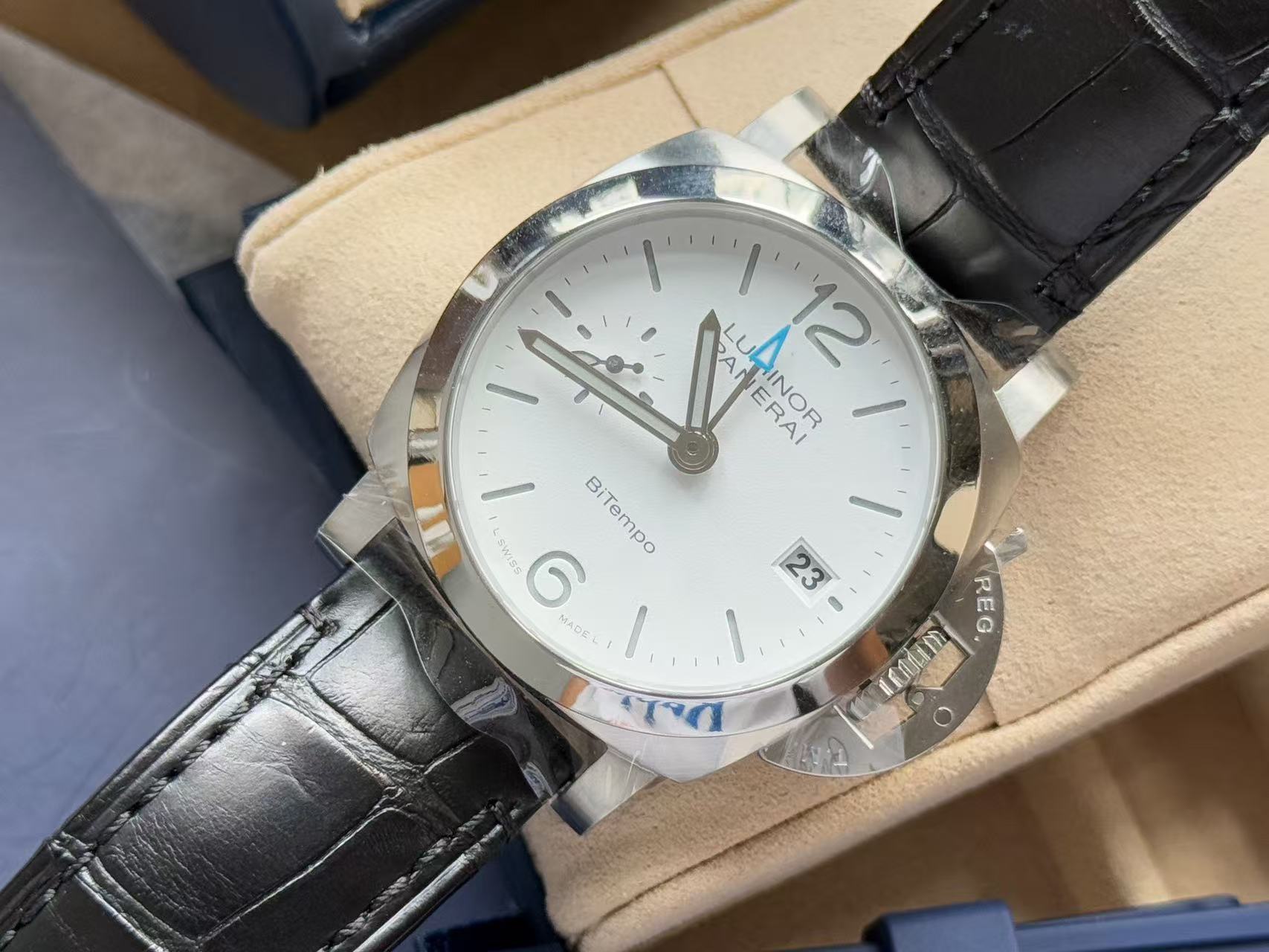 Panerai PAM01367